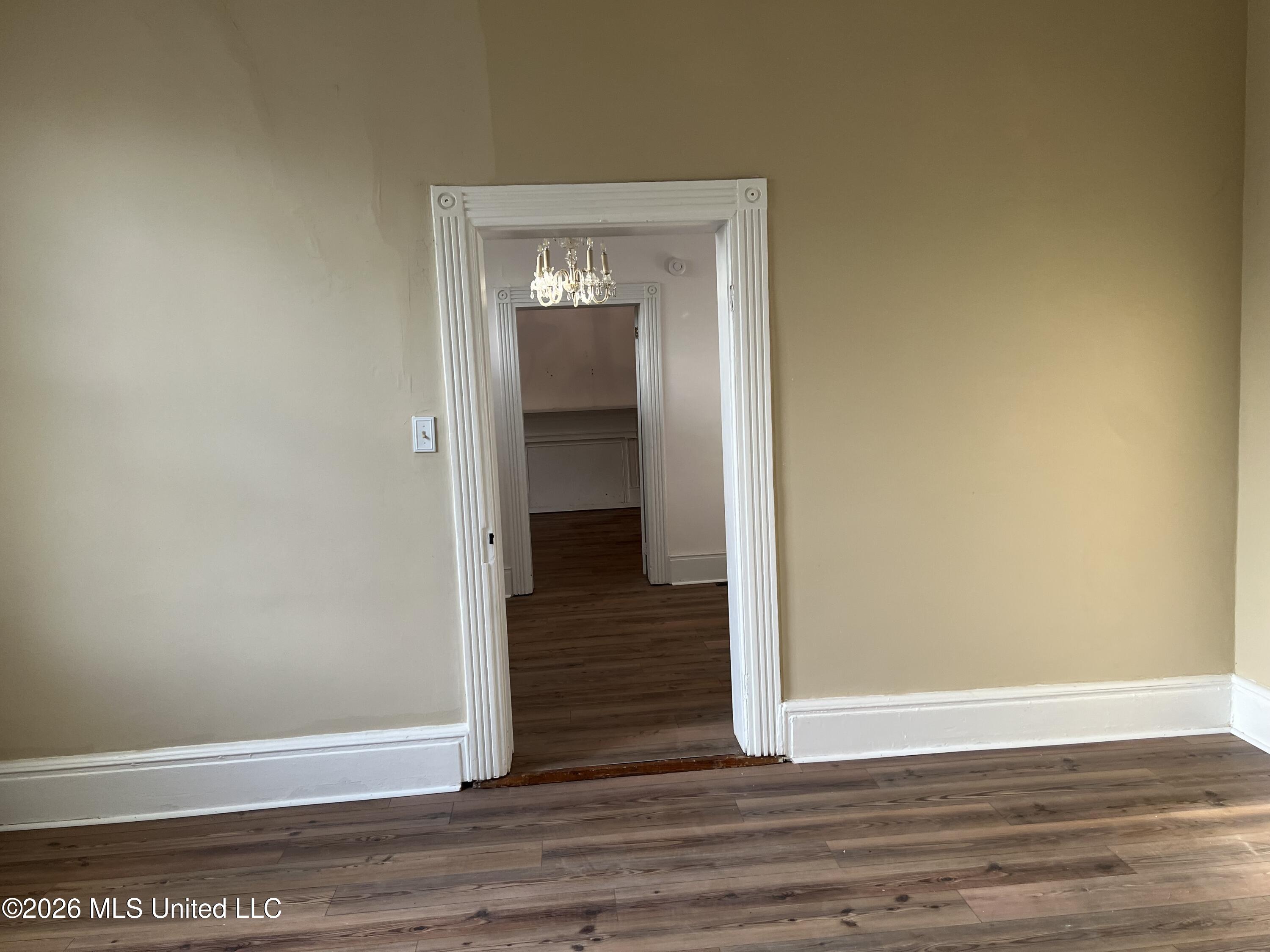 201 S Center Street Property Photo 25