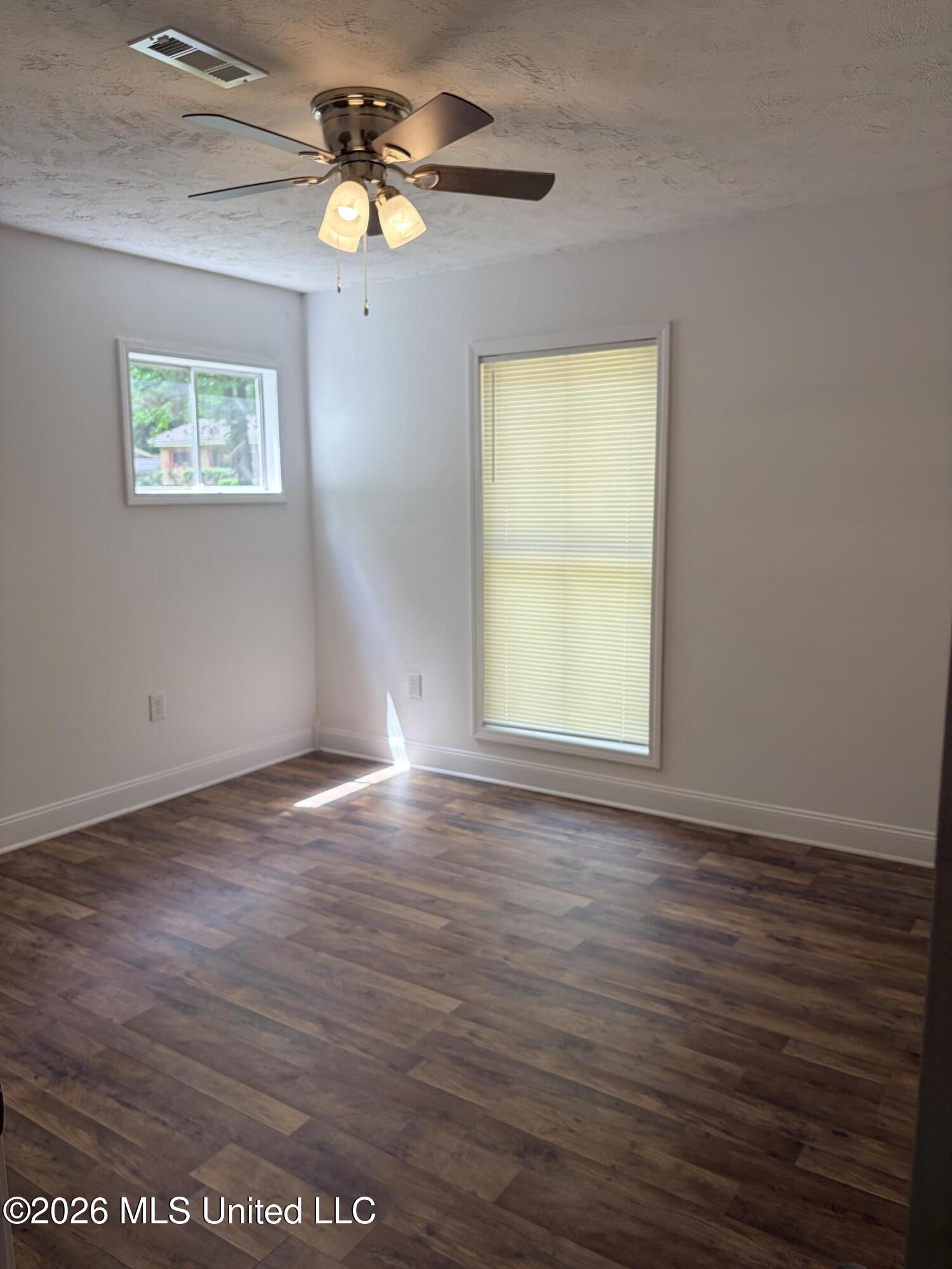 2814 Charleston Drive Property Photo 12