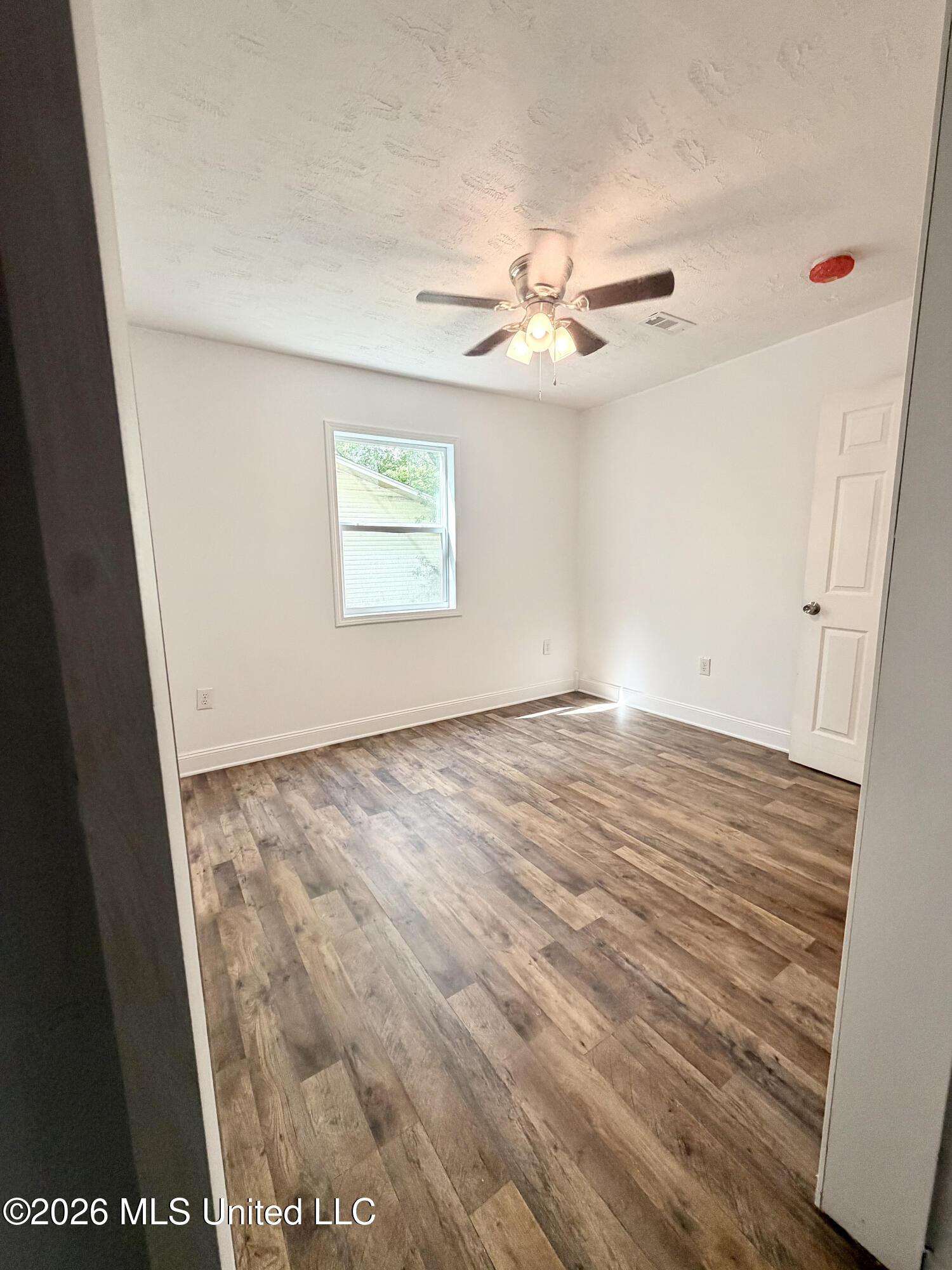 2814 Charleston Drive Property Photo 14