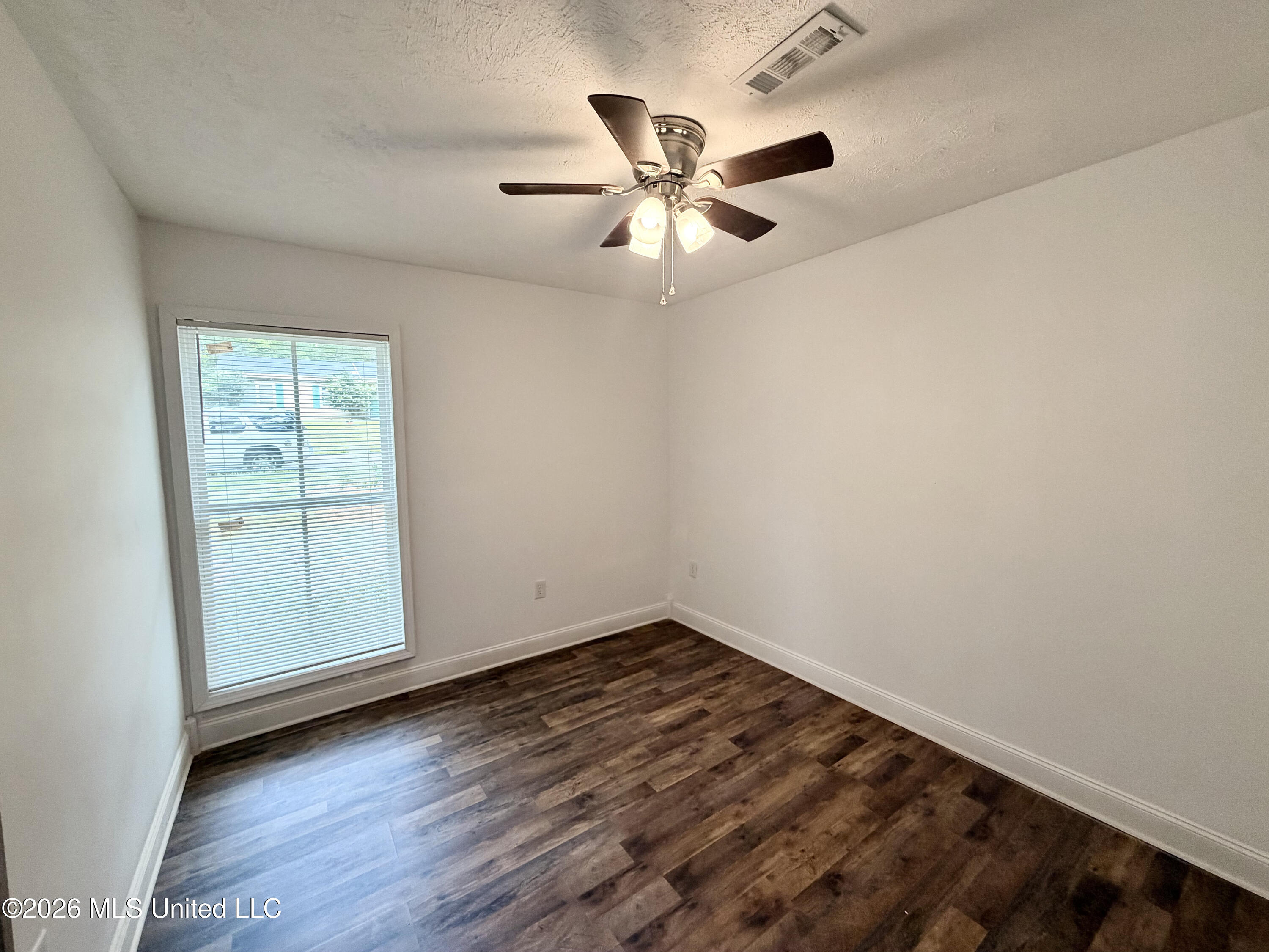 2814 Charleston Drive Property Photo 16