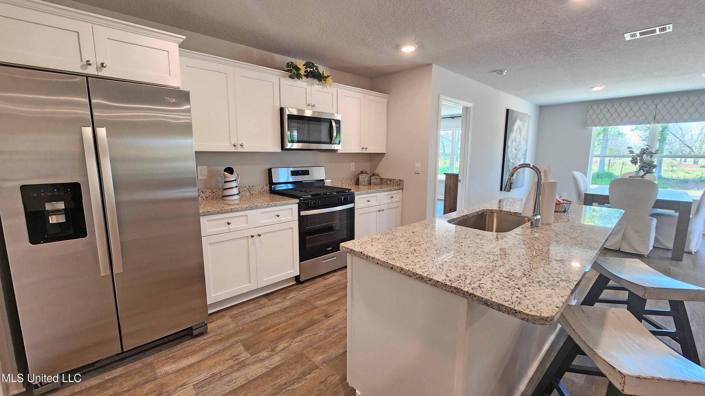15 Crown Drive Property Photo 3