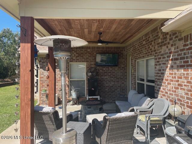 1018 Fairway Cove Property Photo 7