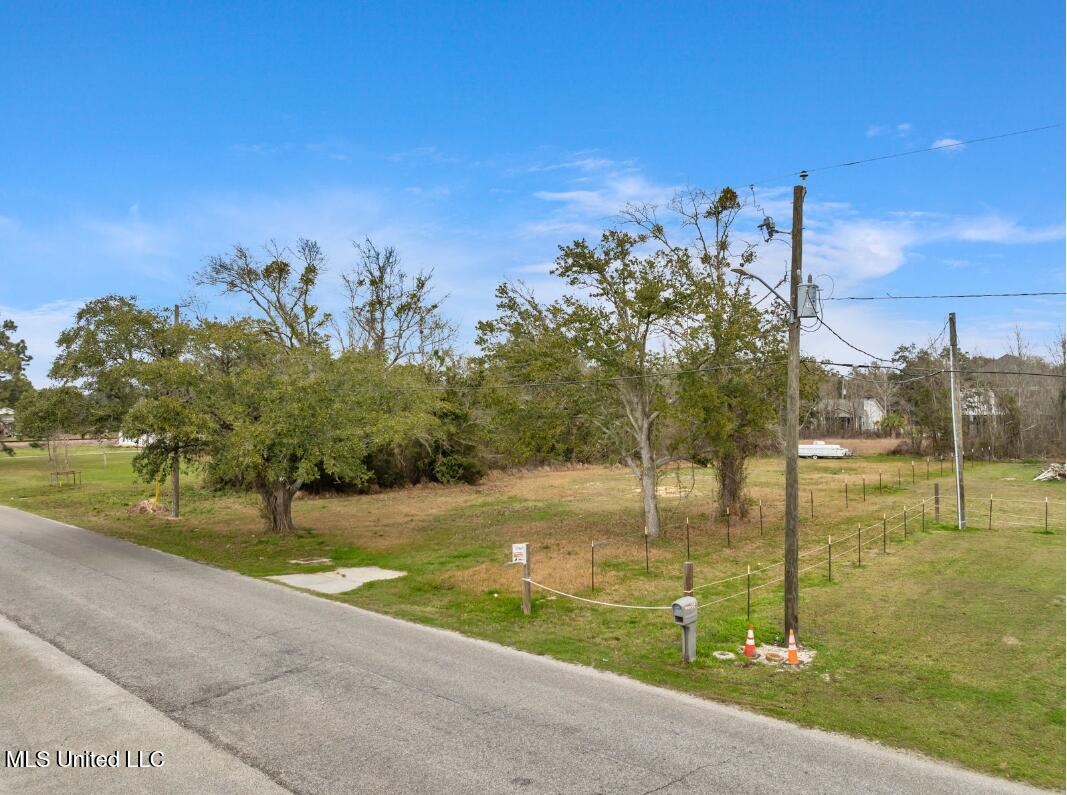 234 Fleitas Avenue Property Photo 7