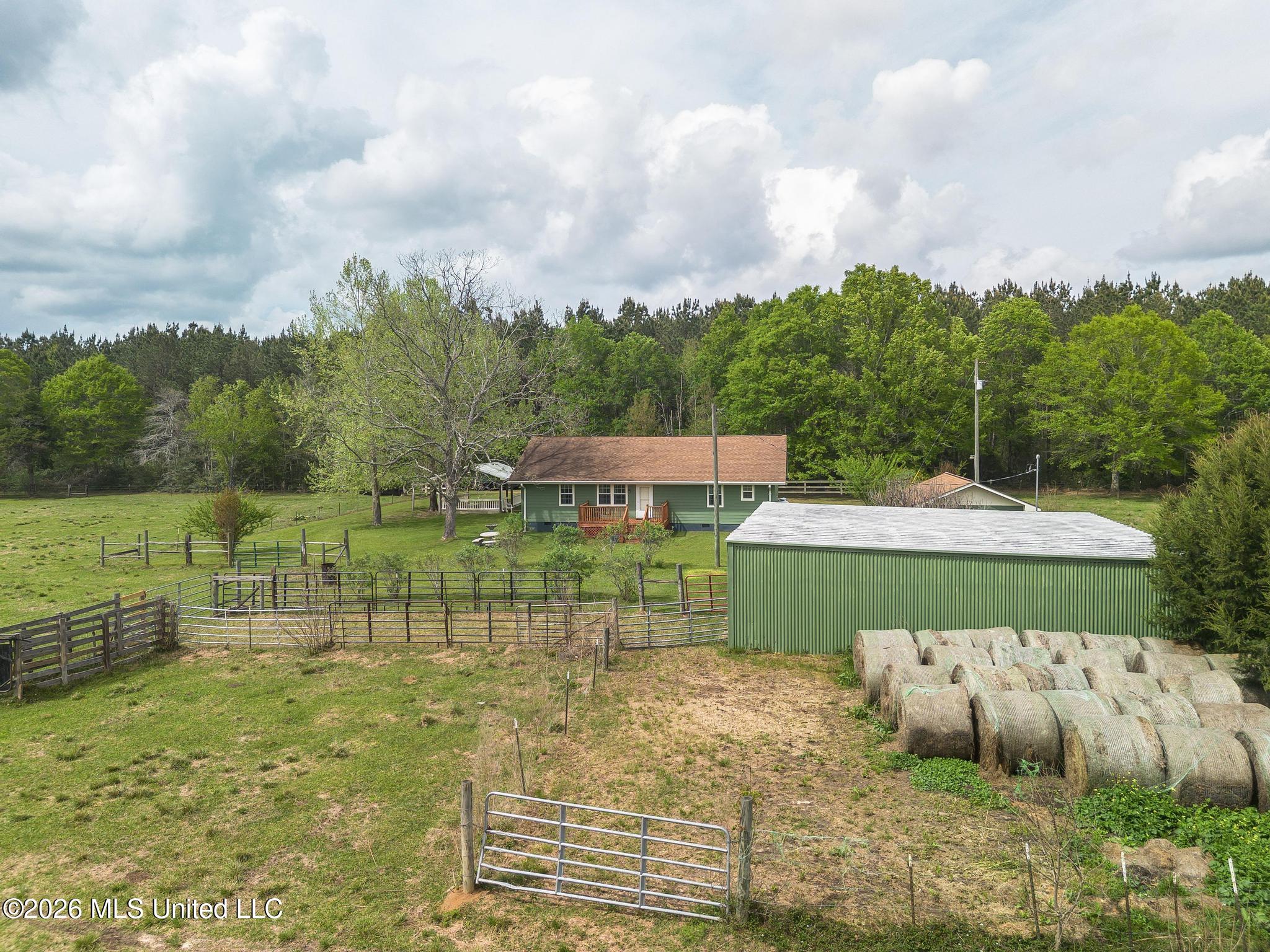 395 Fairley Road Property Photo 4