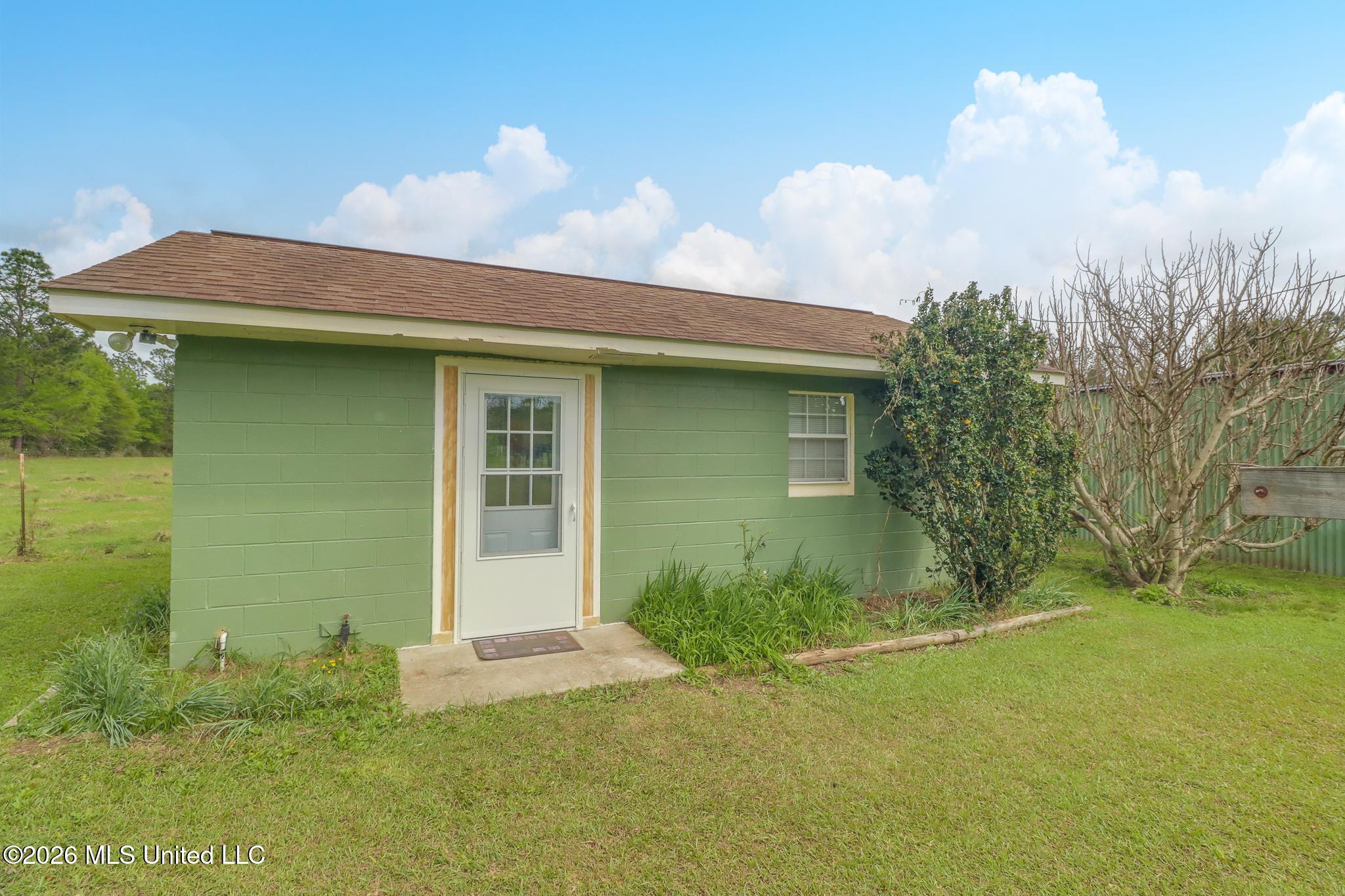 395 Fairley Road Property Photo 5