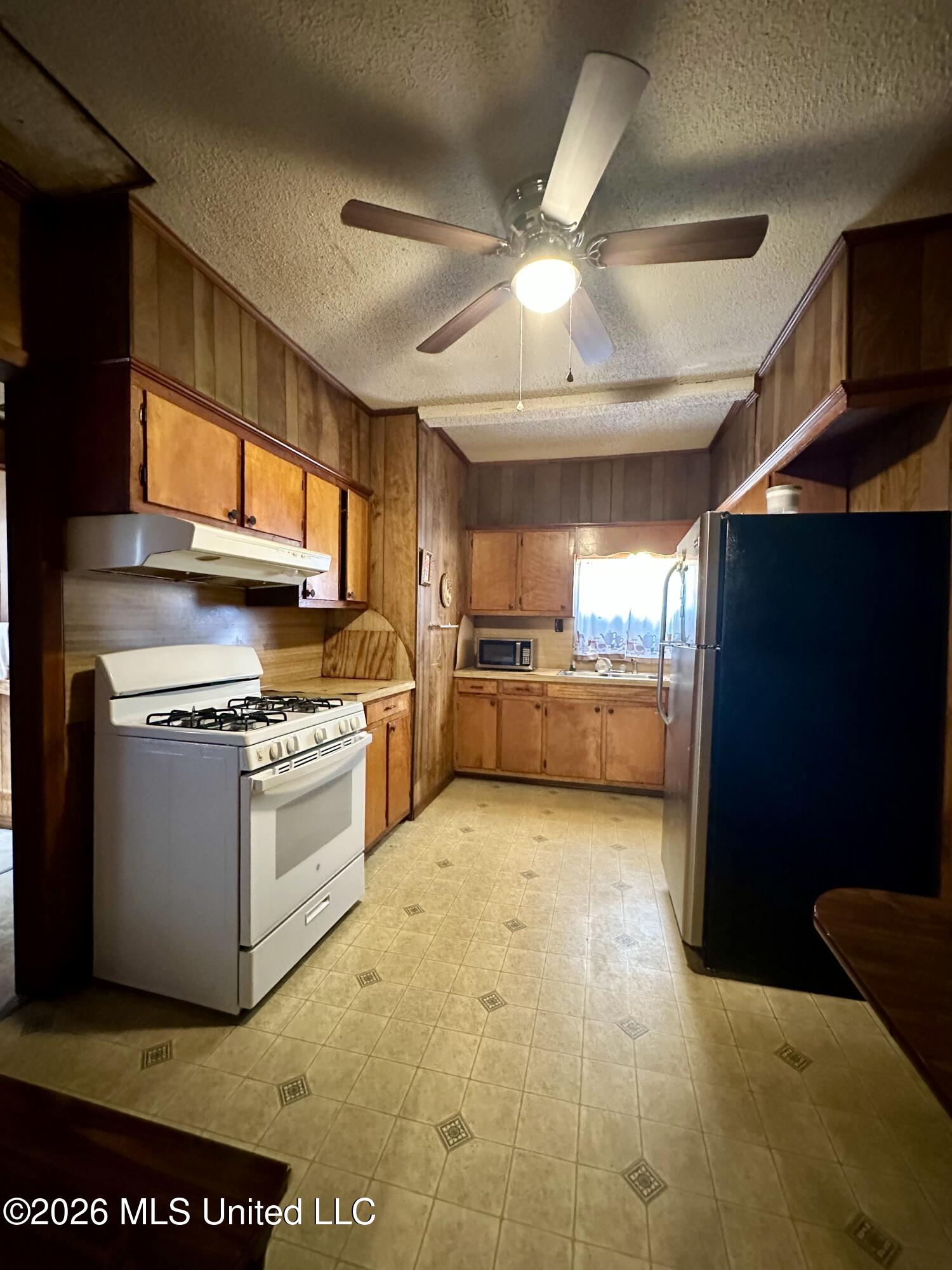 313 Josephine Street Property Photo 11