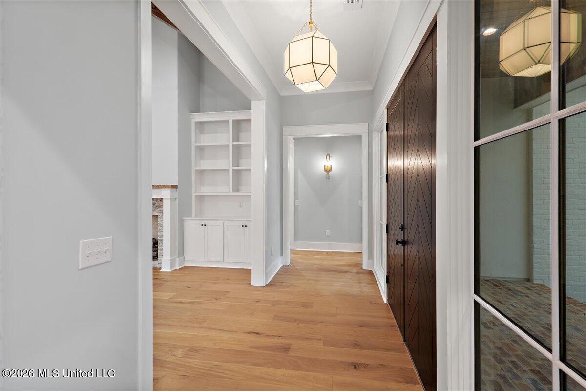 214 Welchshire Drive Property Photo 8