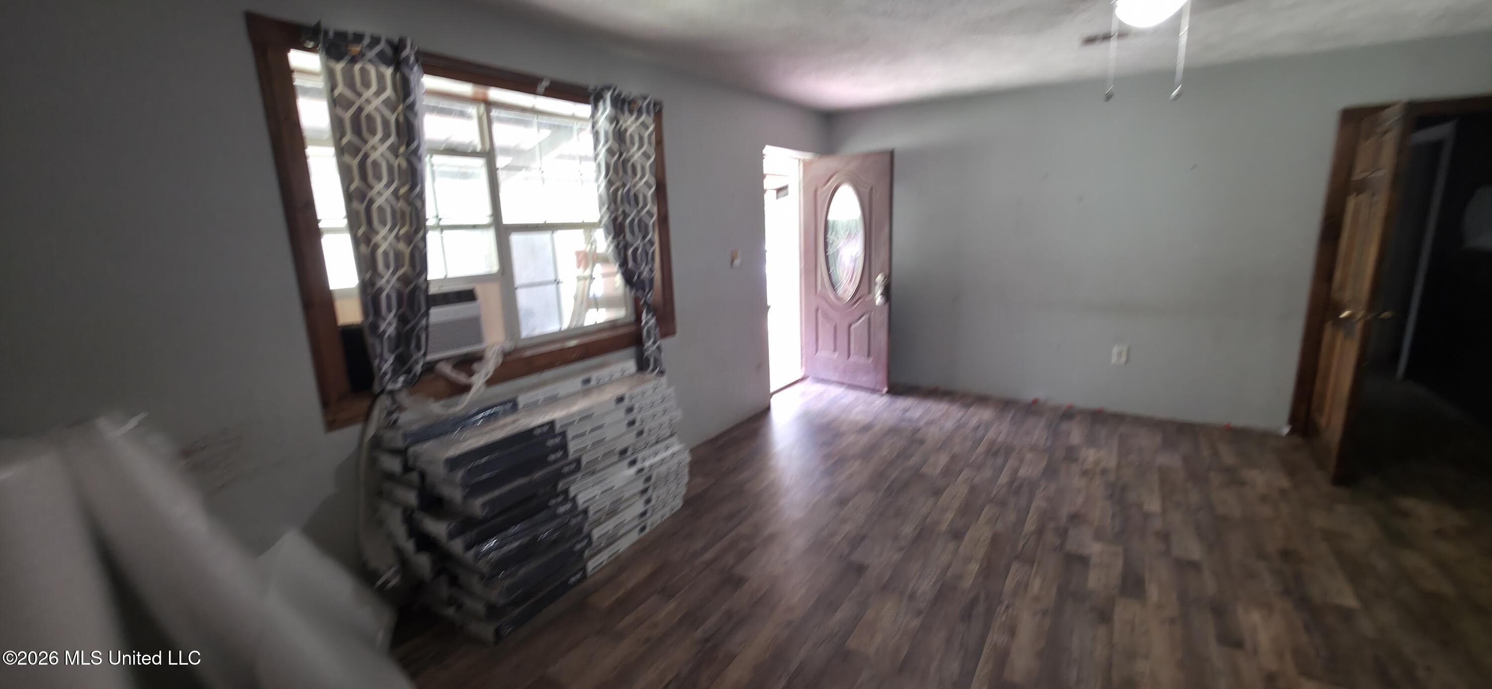 2002 Sherwood Drive Property Photo 12