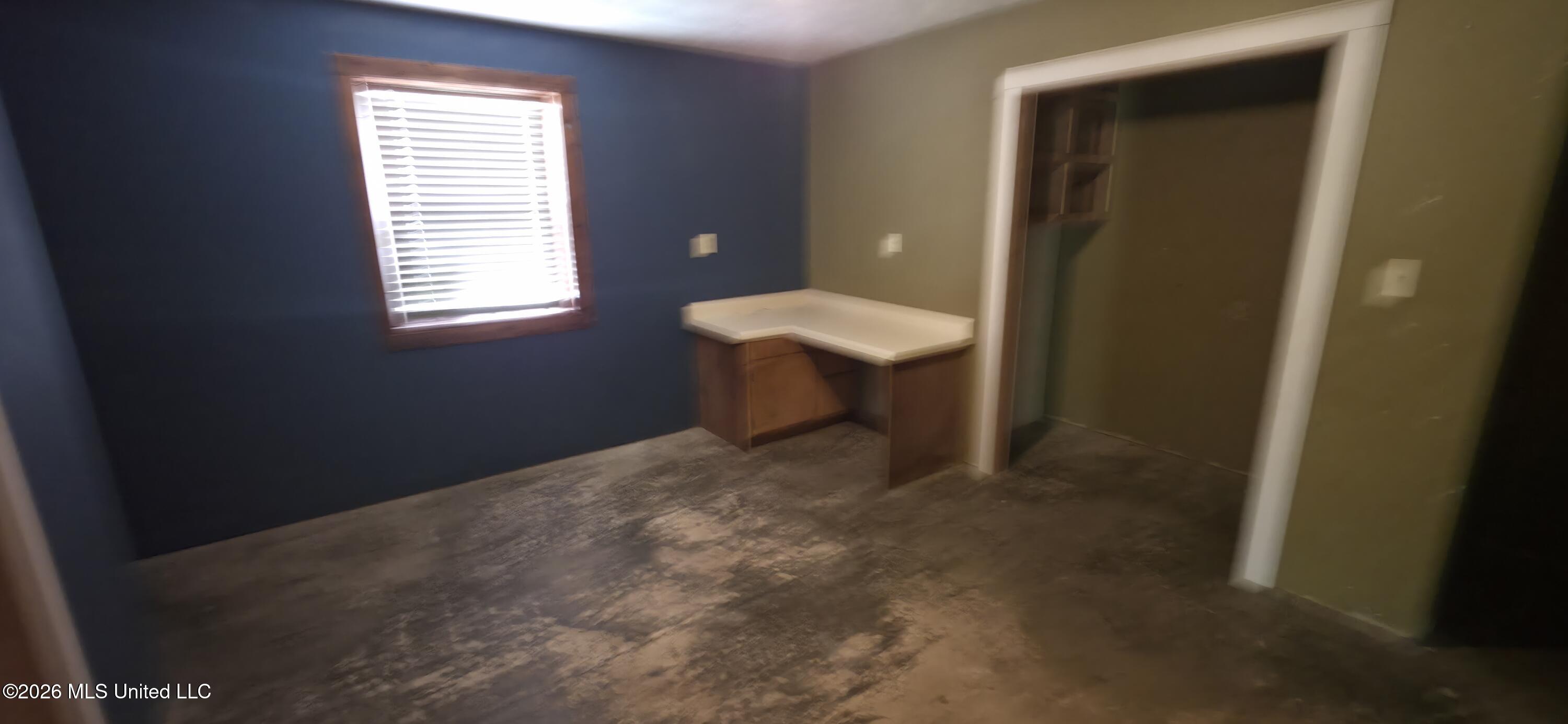 2002 Sherwood Drive Property Photo 23
