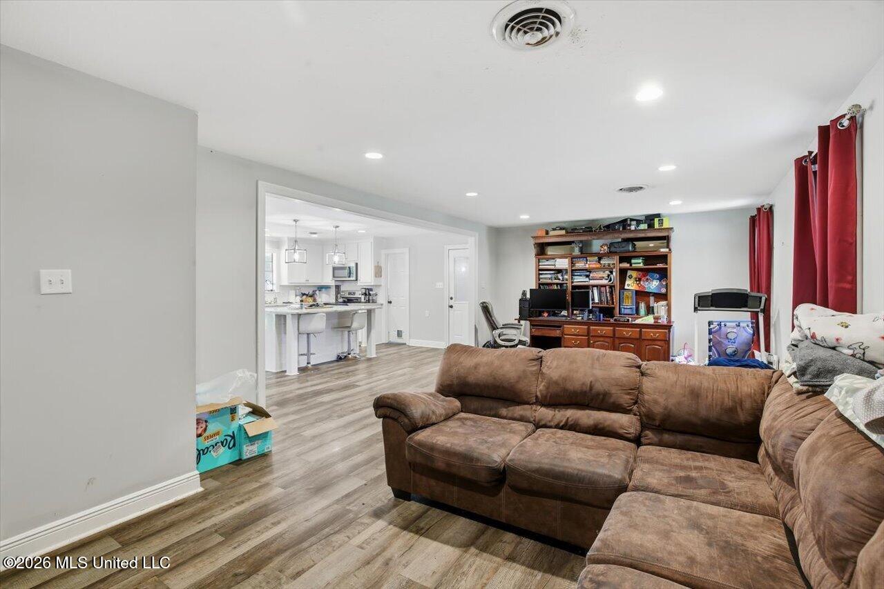 611 Marsha Drive Property Photo 15