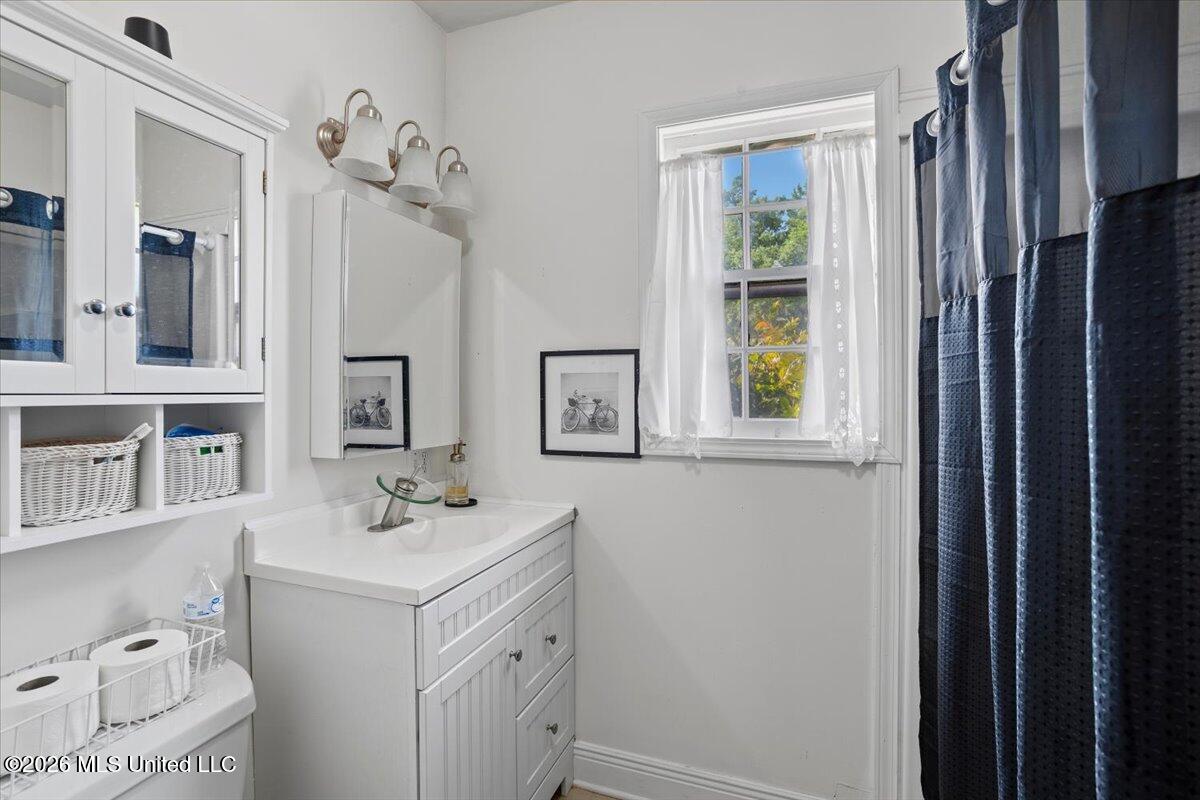 172 Holmes Street Property Photo 11