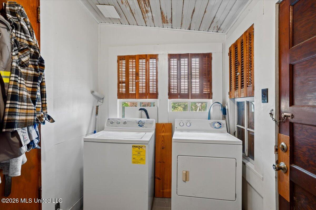 172 Holmes Street Property Photo 29