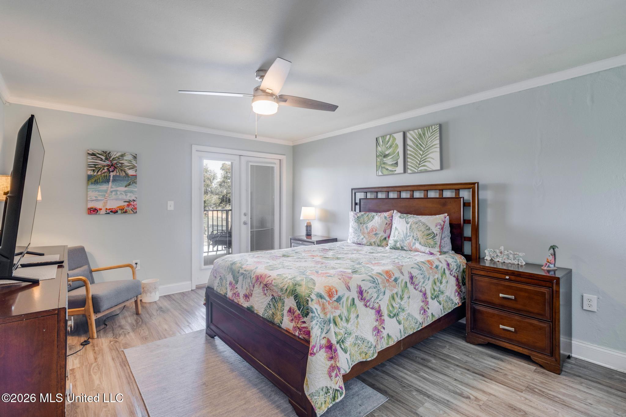 2046 Beach Boulevard Property Photo 14