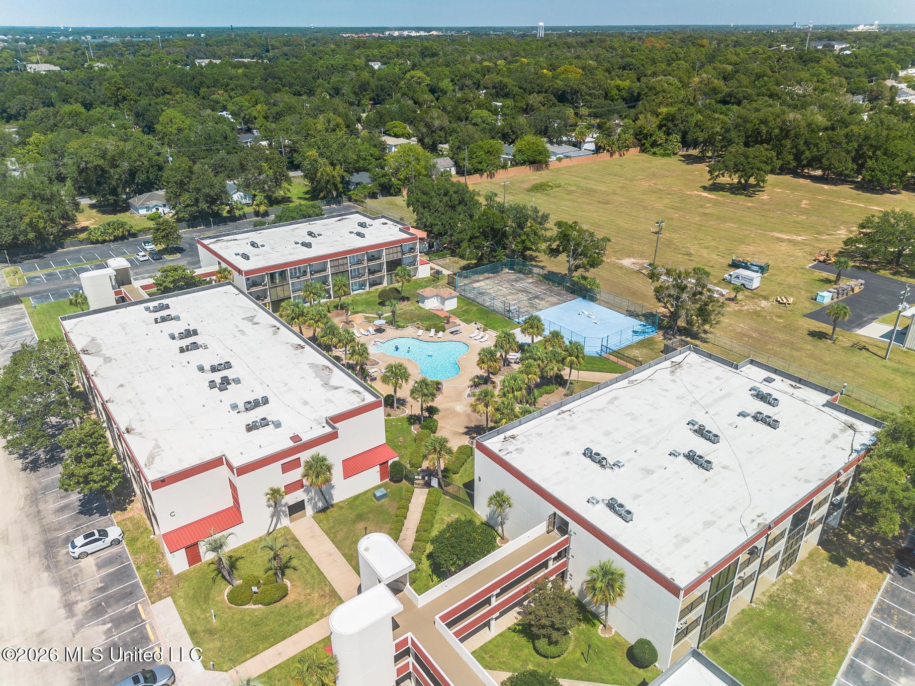 2046 Beach Boulevard Property Photo 22