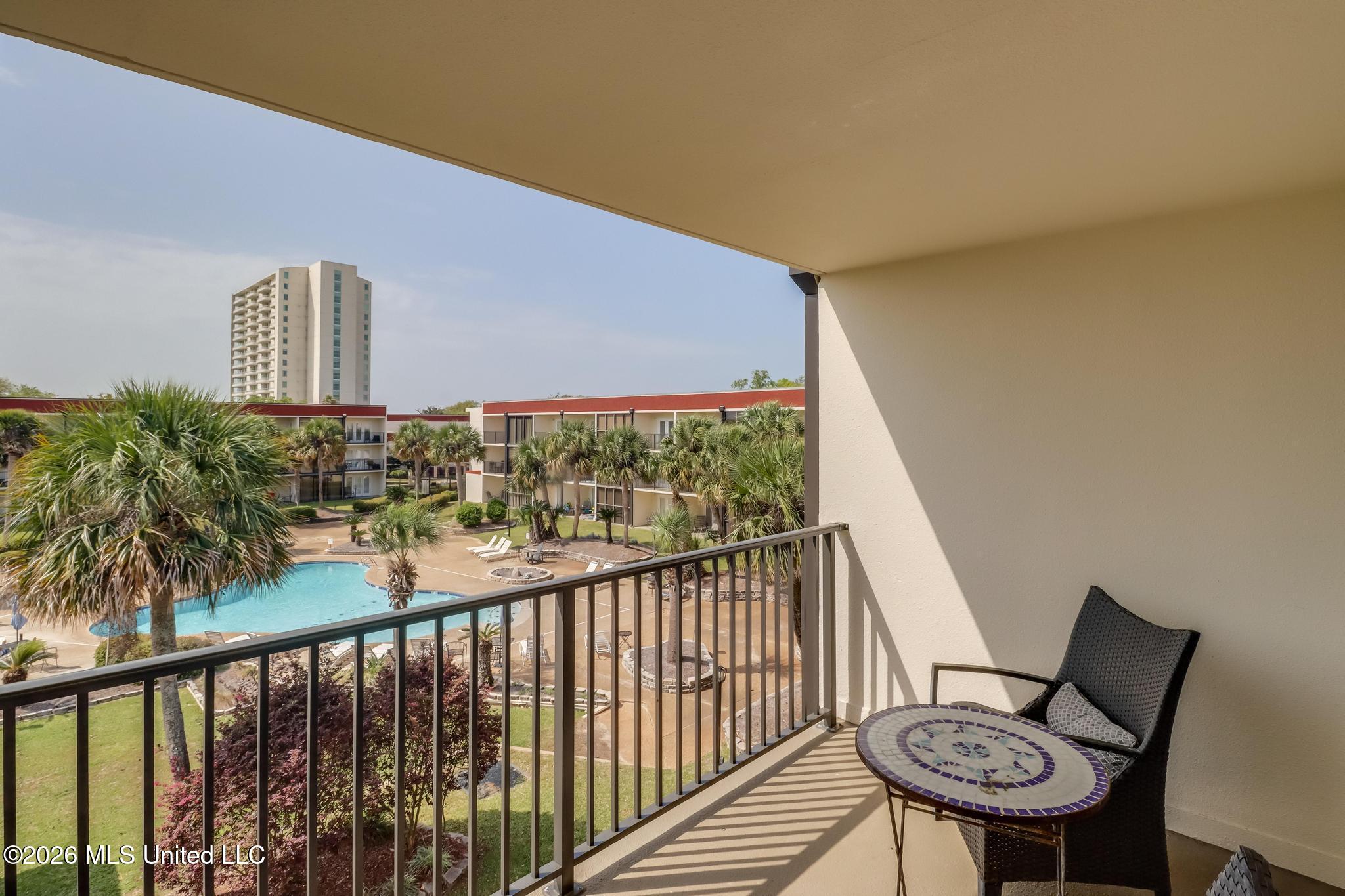 2046 Beach Boulevard Property Photo 1