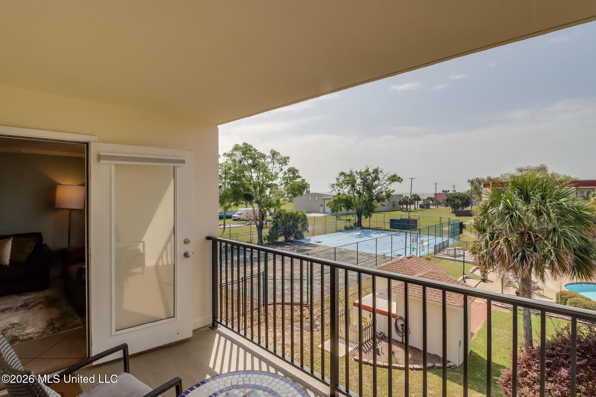 2046 Beach Boulevard Property Photo 2