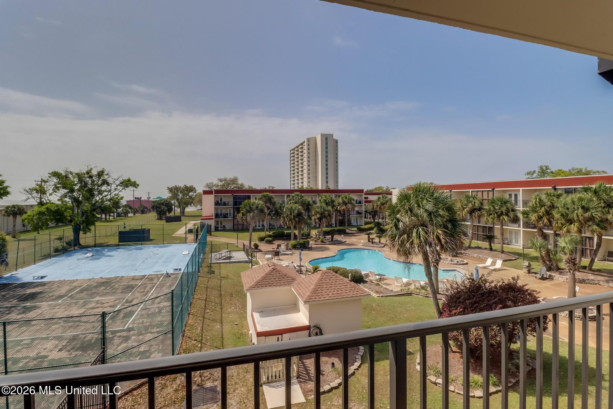 2046 Beach Boulevard Property Photo 3