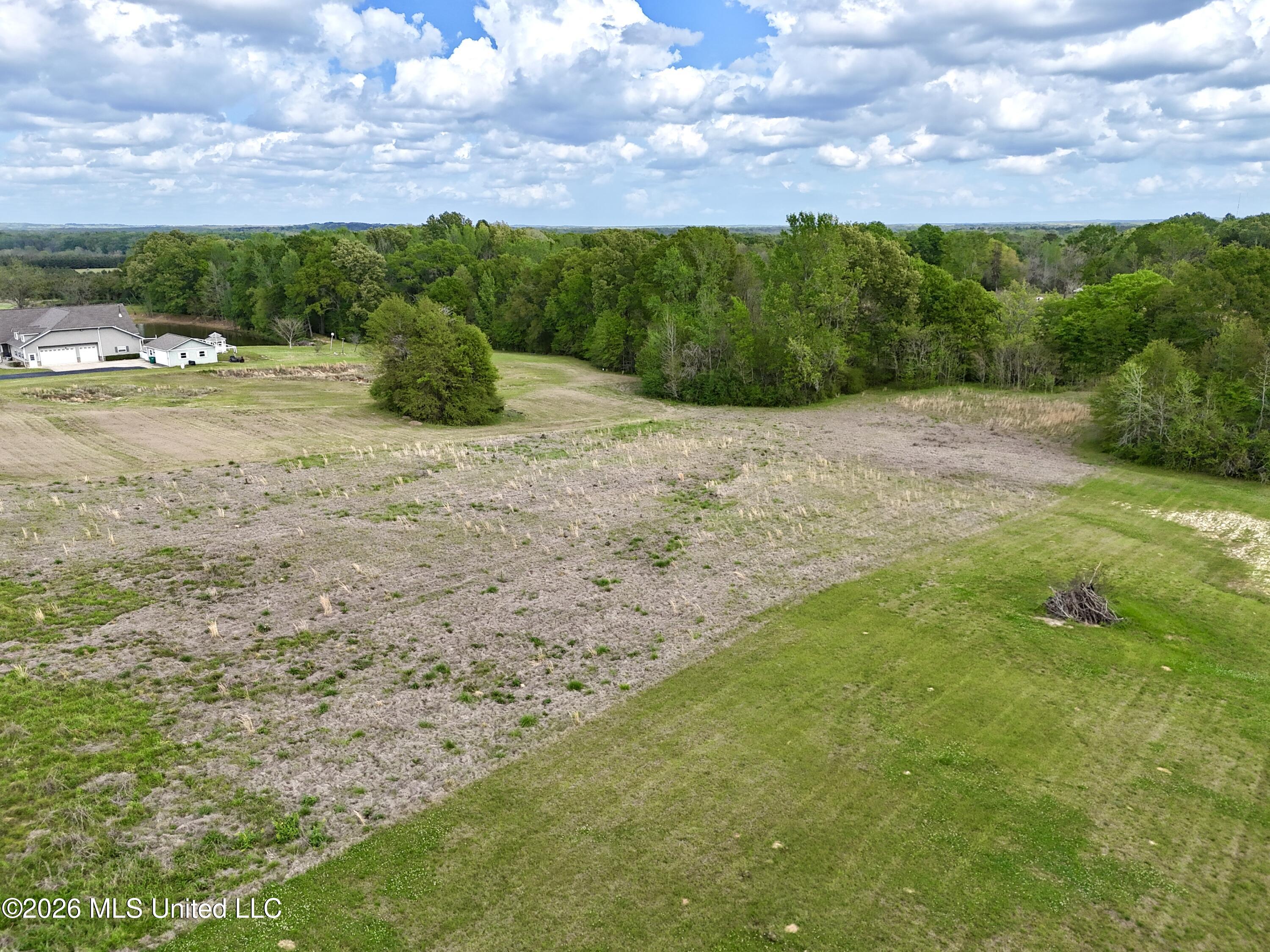 000001 Meadow Oak Lane Property Photo 9