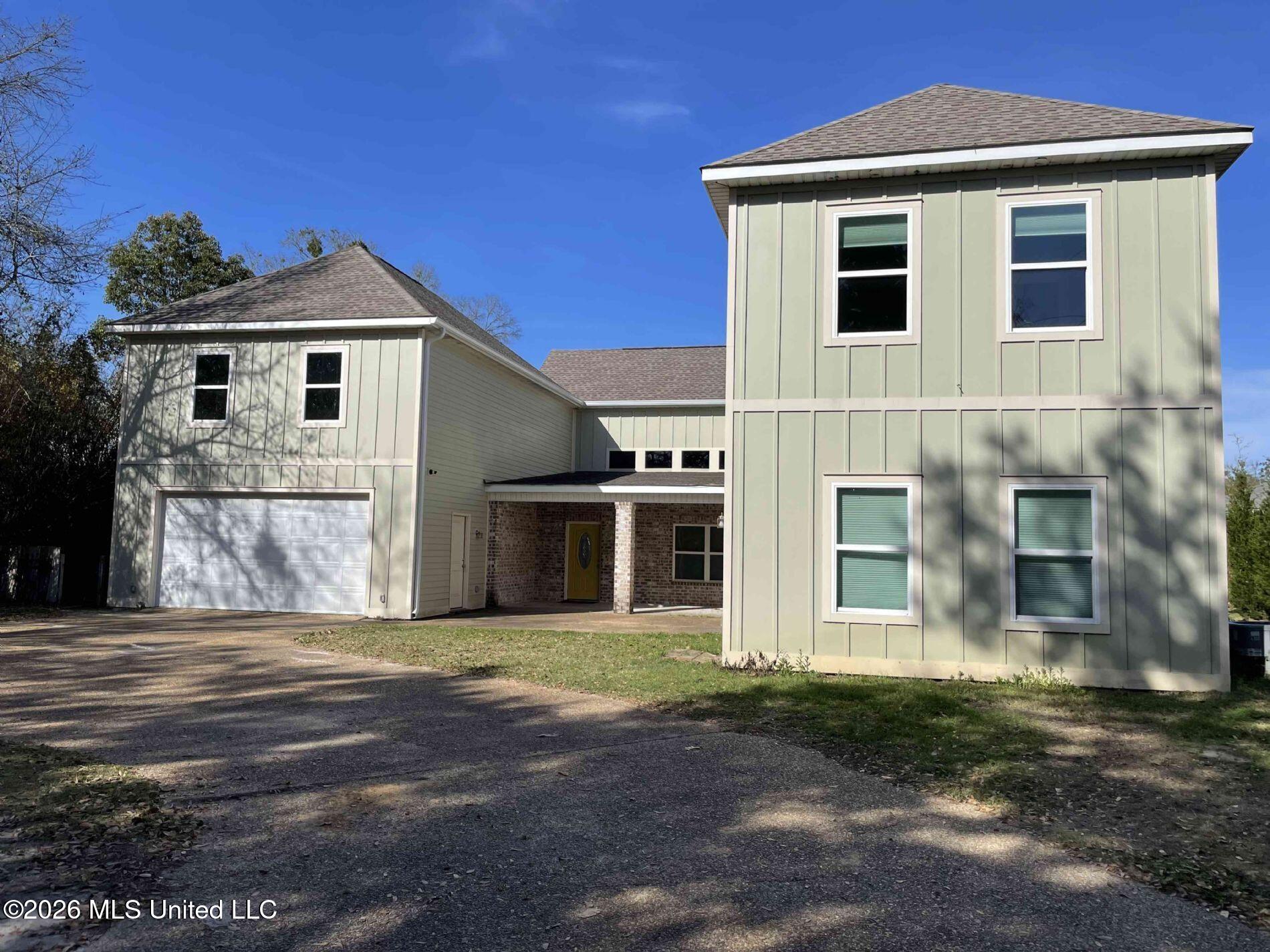 13704 Windlo Circle Property Photo 1