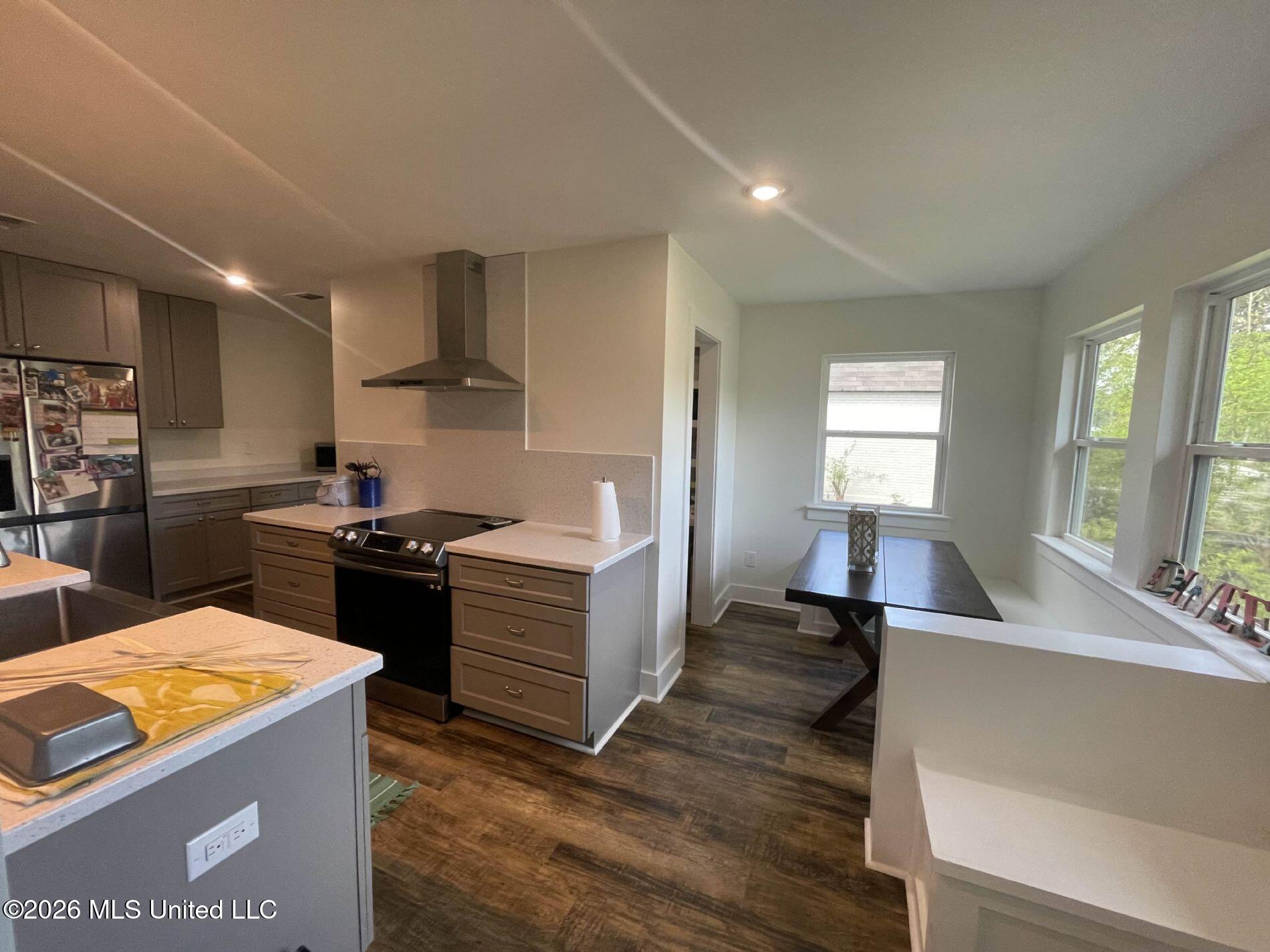 13704 Windlo Circle Property Photo 10