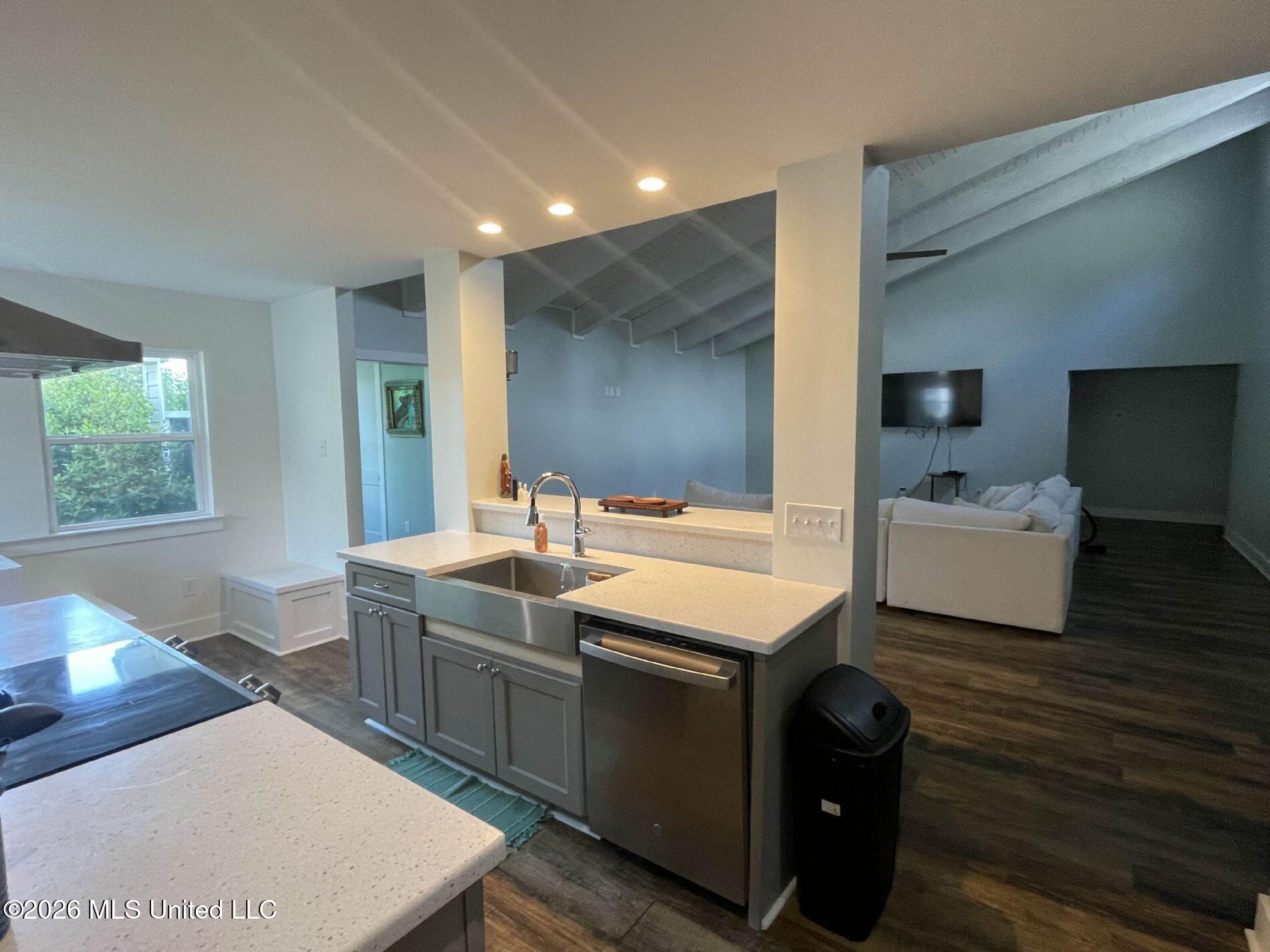 13704 Windlo Circle Property Photo 12