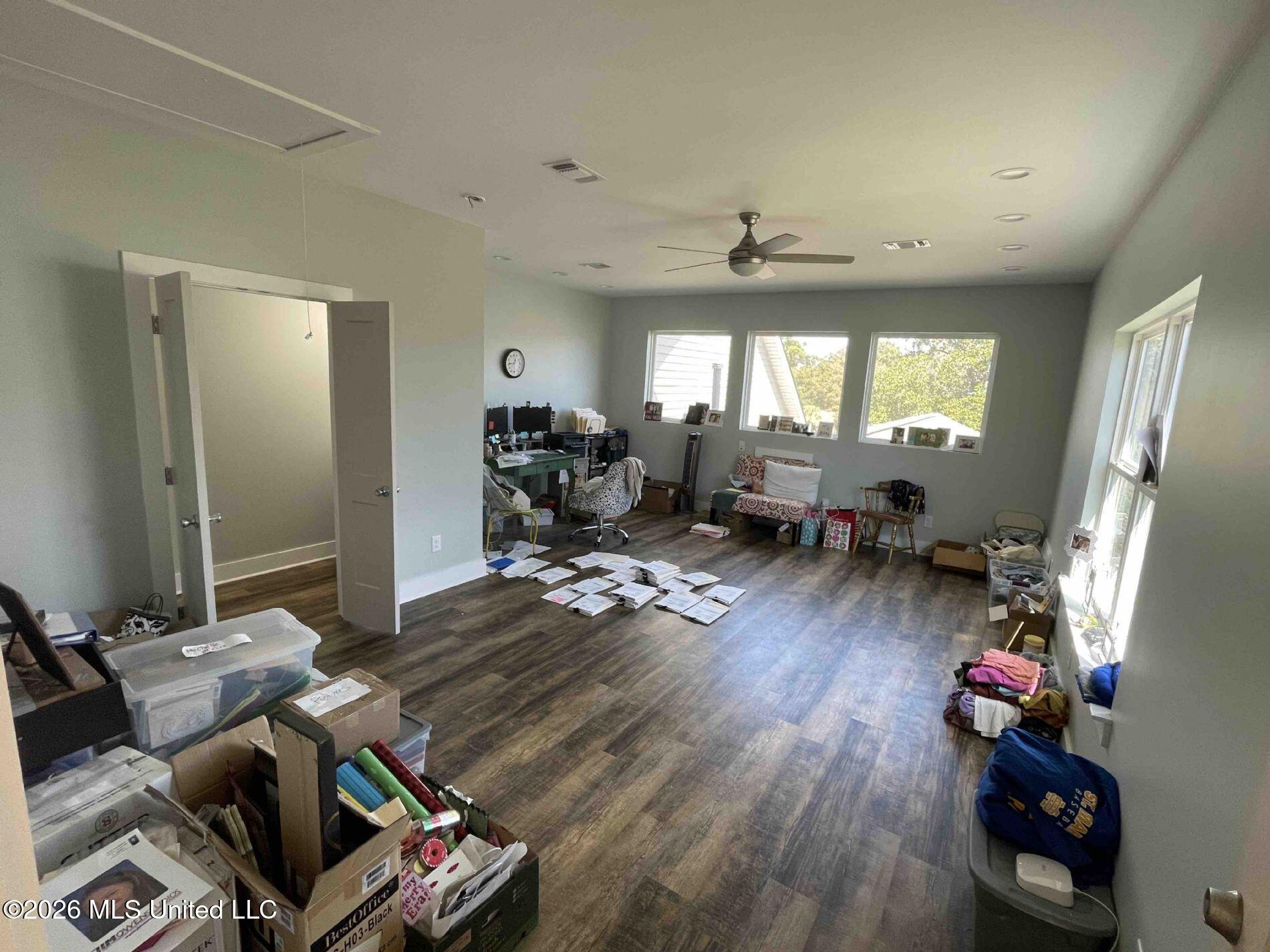 13704 Windlo Circle Property Photo 31
