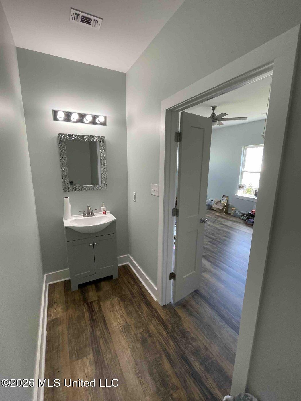 13704 Windlo Circle Property Photo 32