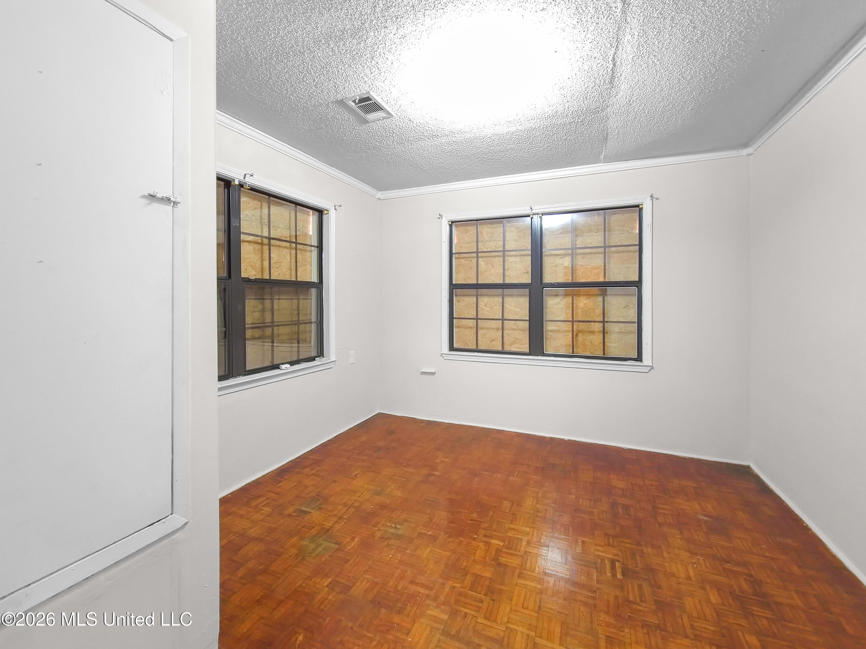 2817 Broadmoor Place Property Photo 12
