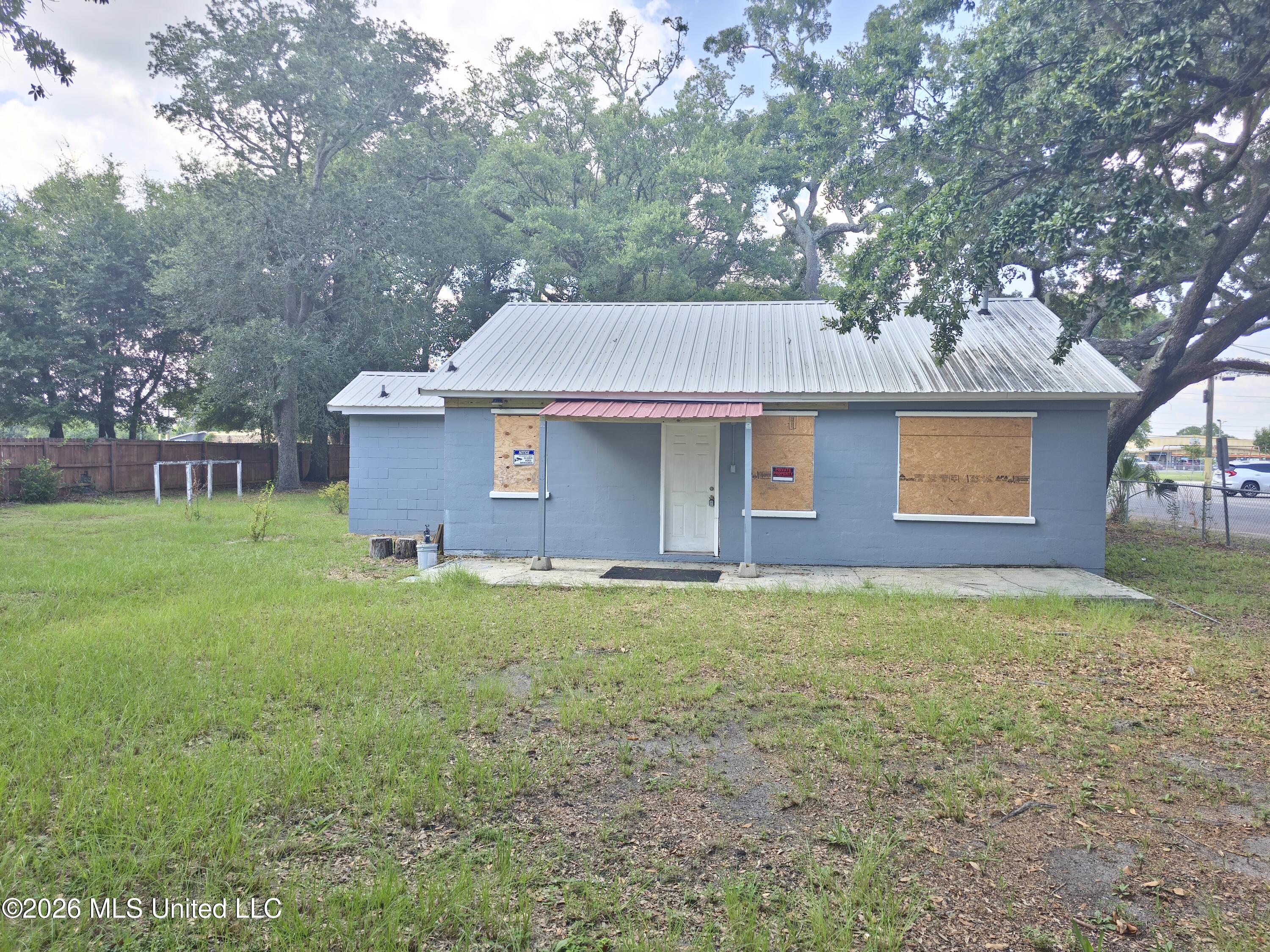 2817 Broadmoor Place Property Photo 19