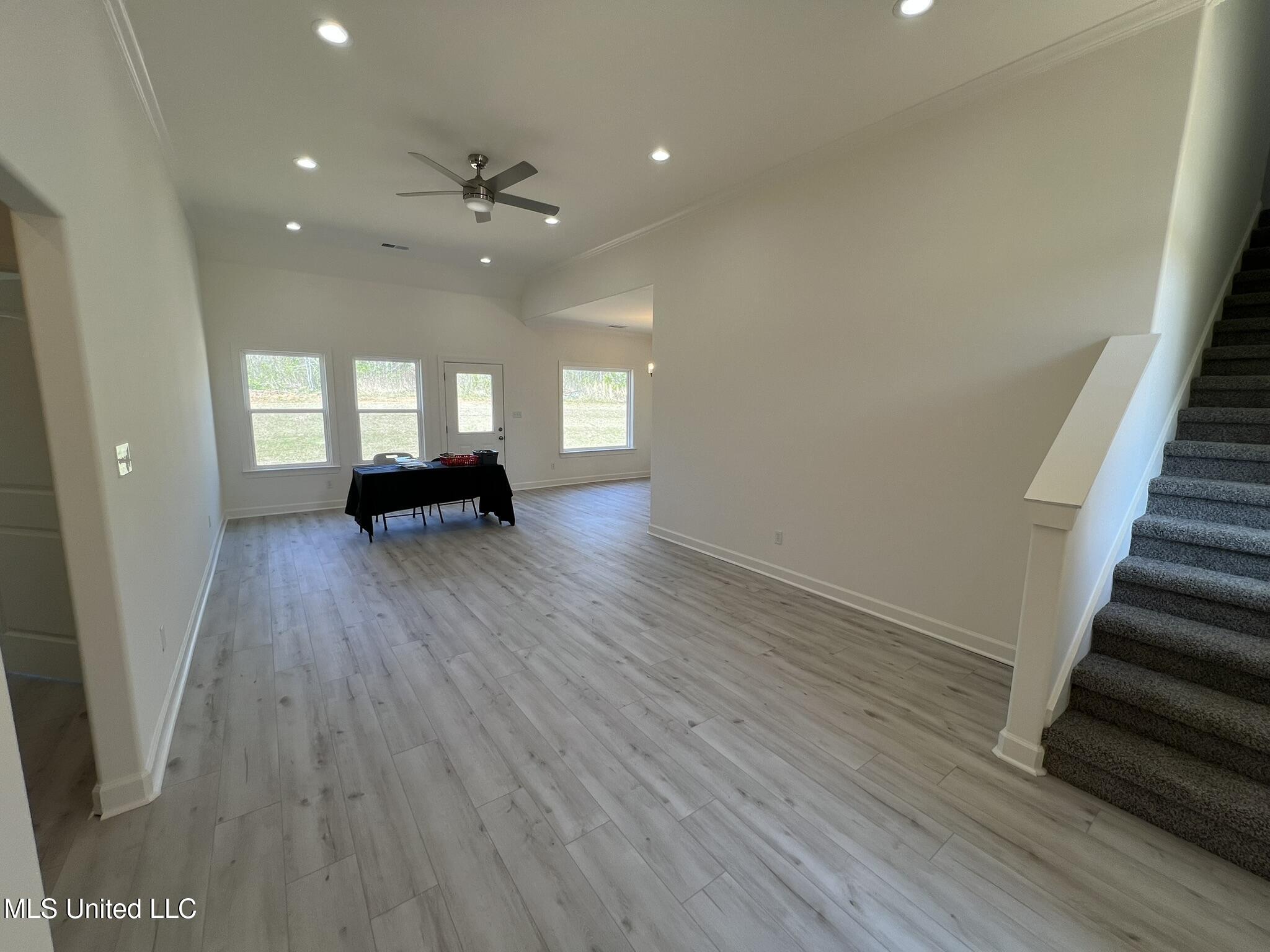 290 Poplar Lane Property Photo 3