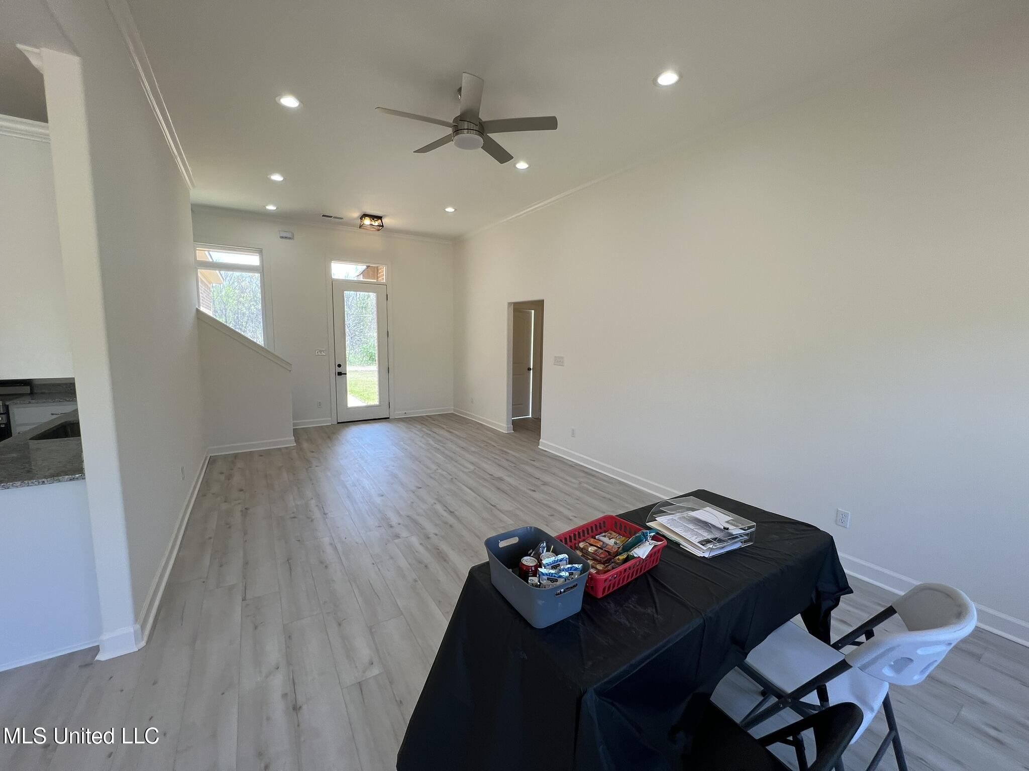 290 Poplar Lane Property Photo 5