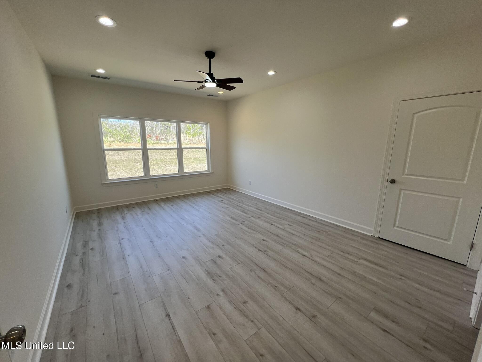 290 Poplar Lane Property Photo 12