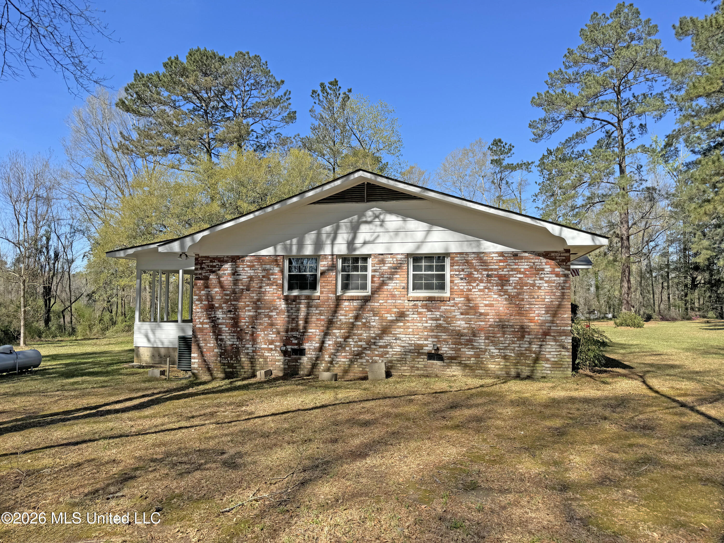 2434 Se Highway 583 Property Photo 2