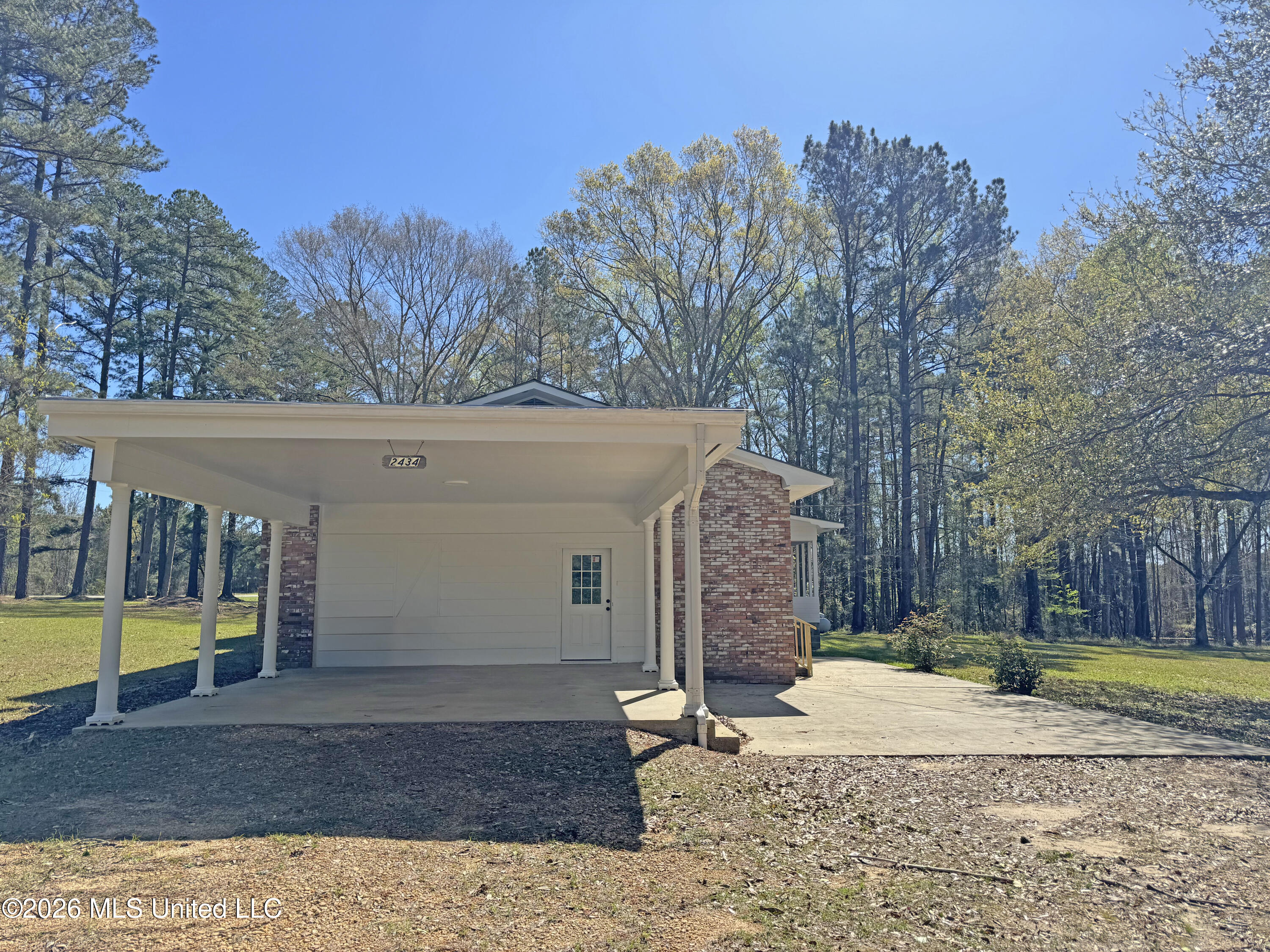 2434 Se Highway 583 Property Photo 4