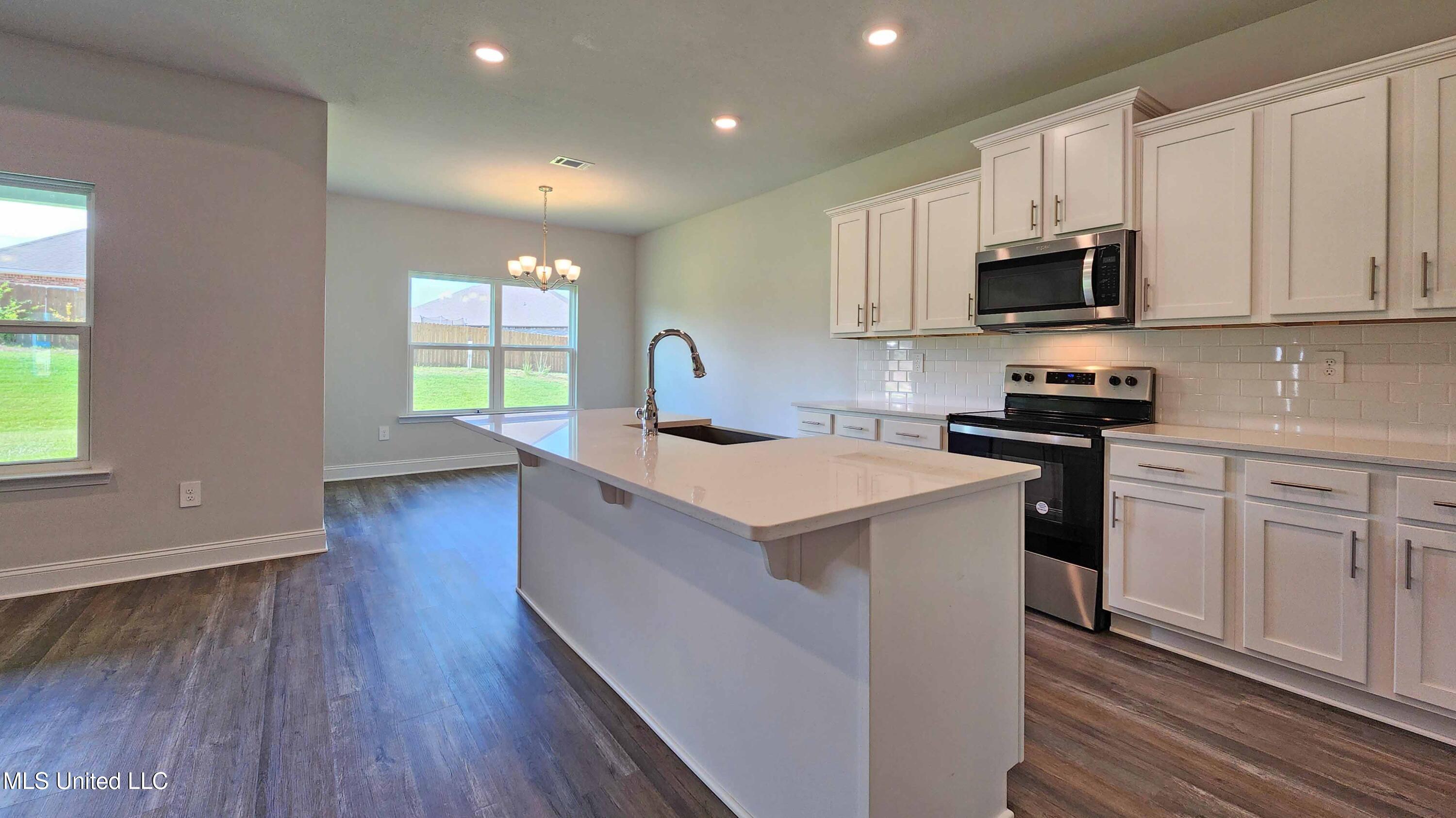 16178 Blue Ridge Drive Property Photo 3