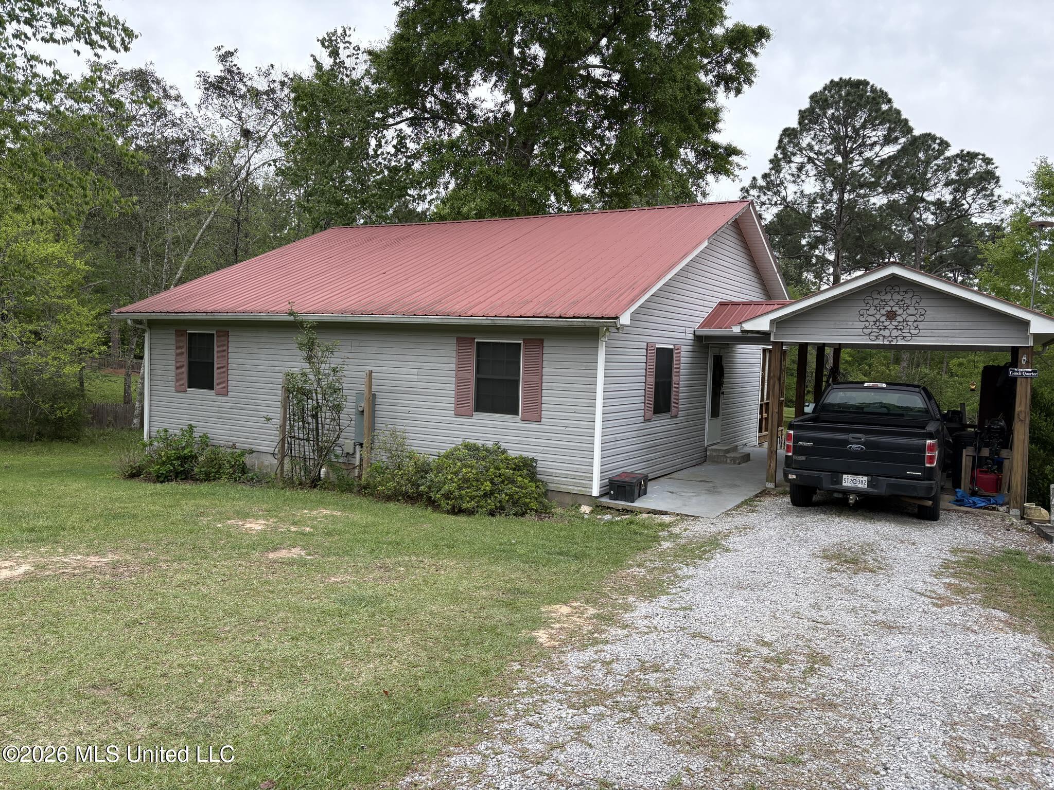 64 Lee Prine Drive Property Photo 3