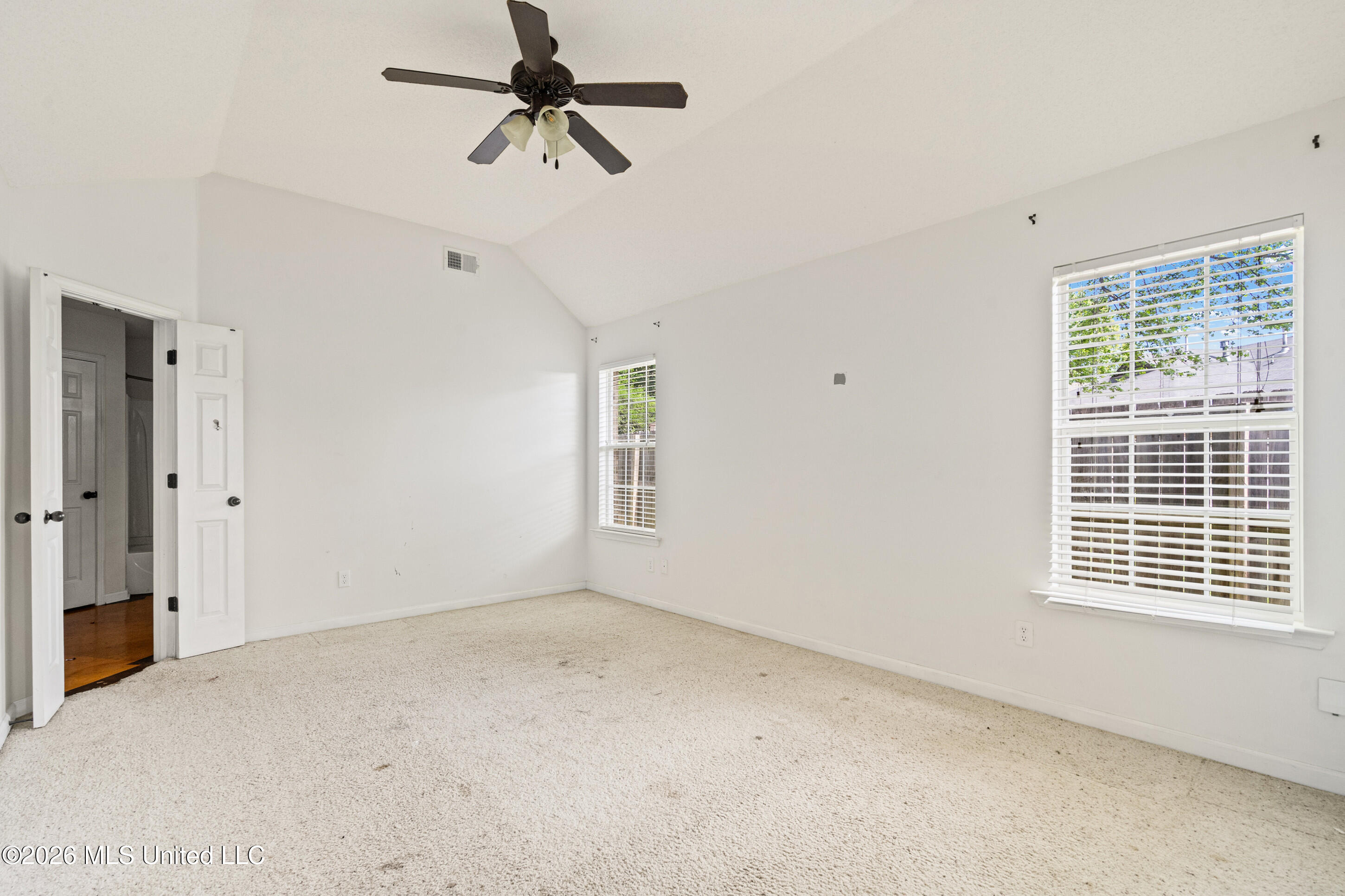 250 Vaiden Ridge Cove Property Photo 11