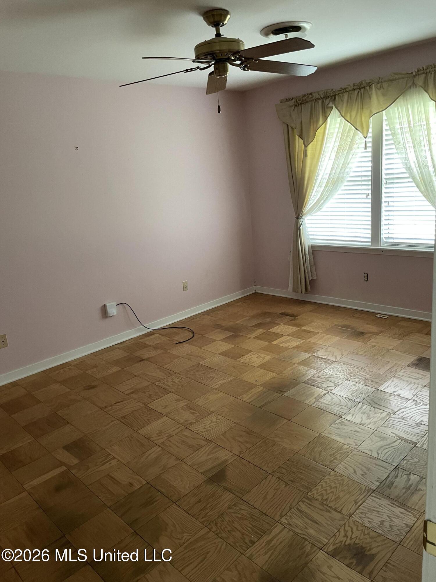 6405 W Shore Drive Property Photo 12