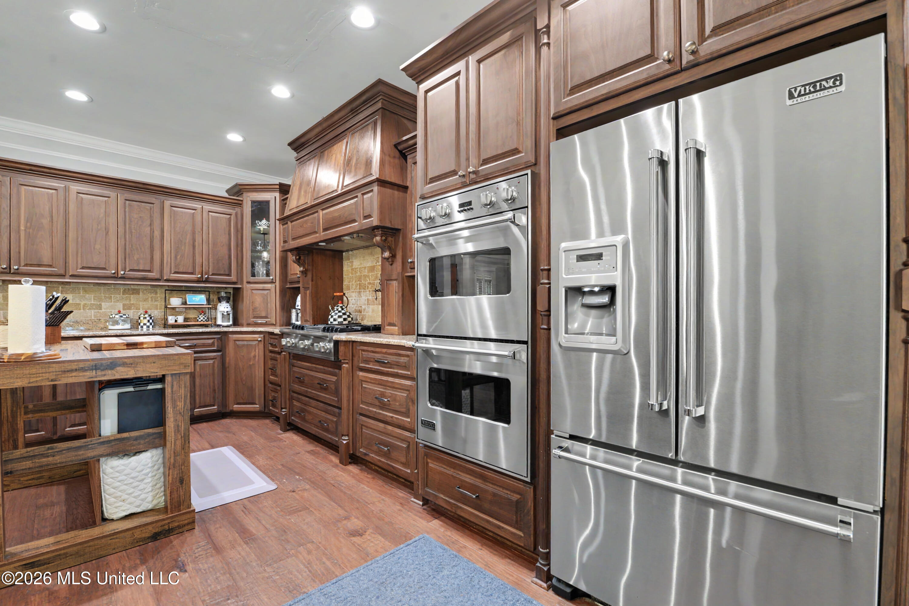 17713 Highway 613 Property Photo 4