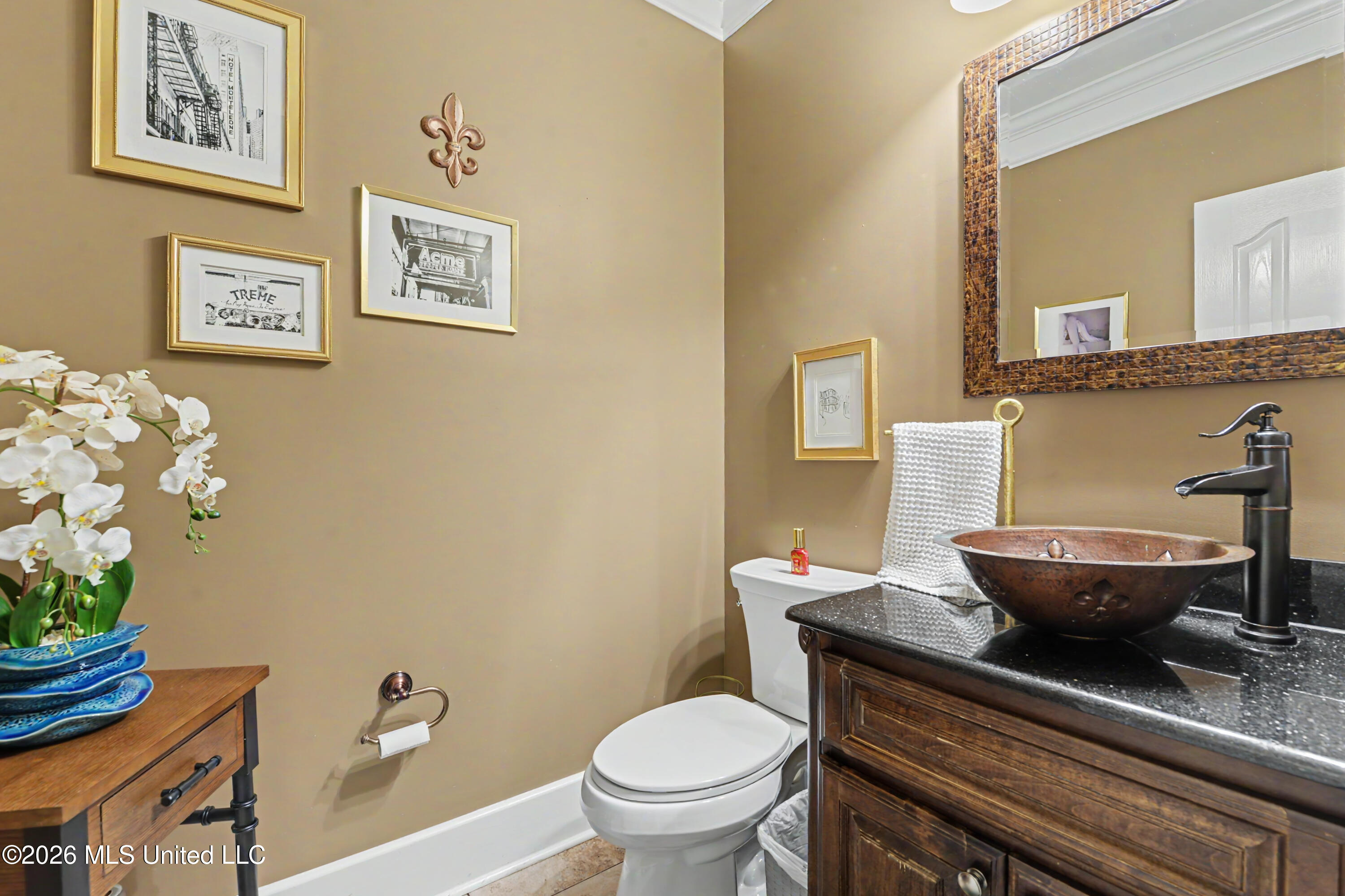 17713 Highway 613 Property Photo 16