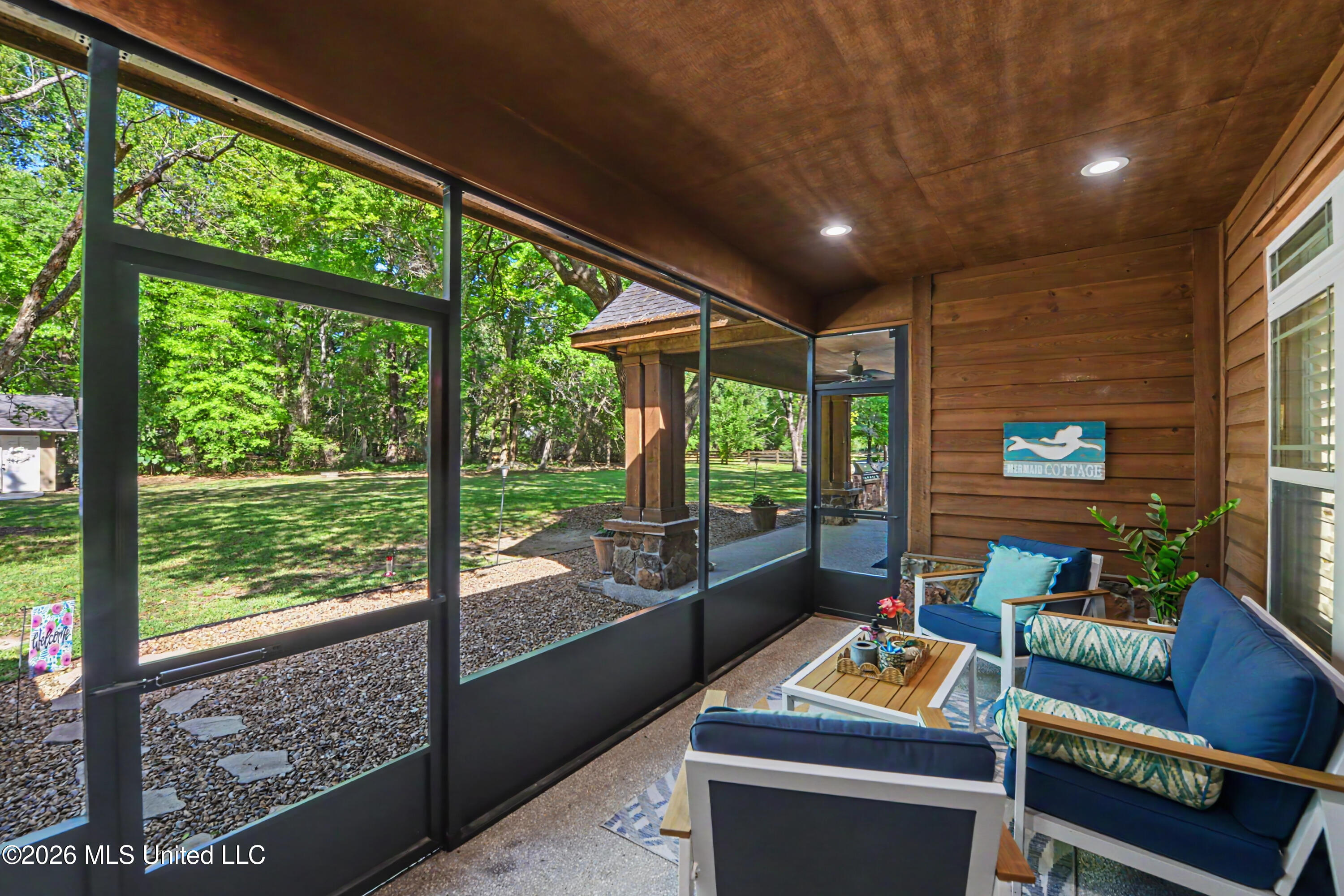 17713 Highway 613 Property Photo 34
