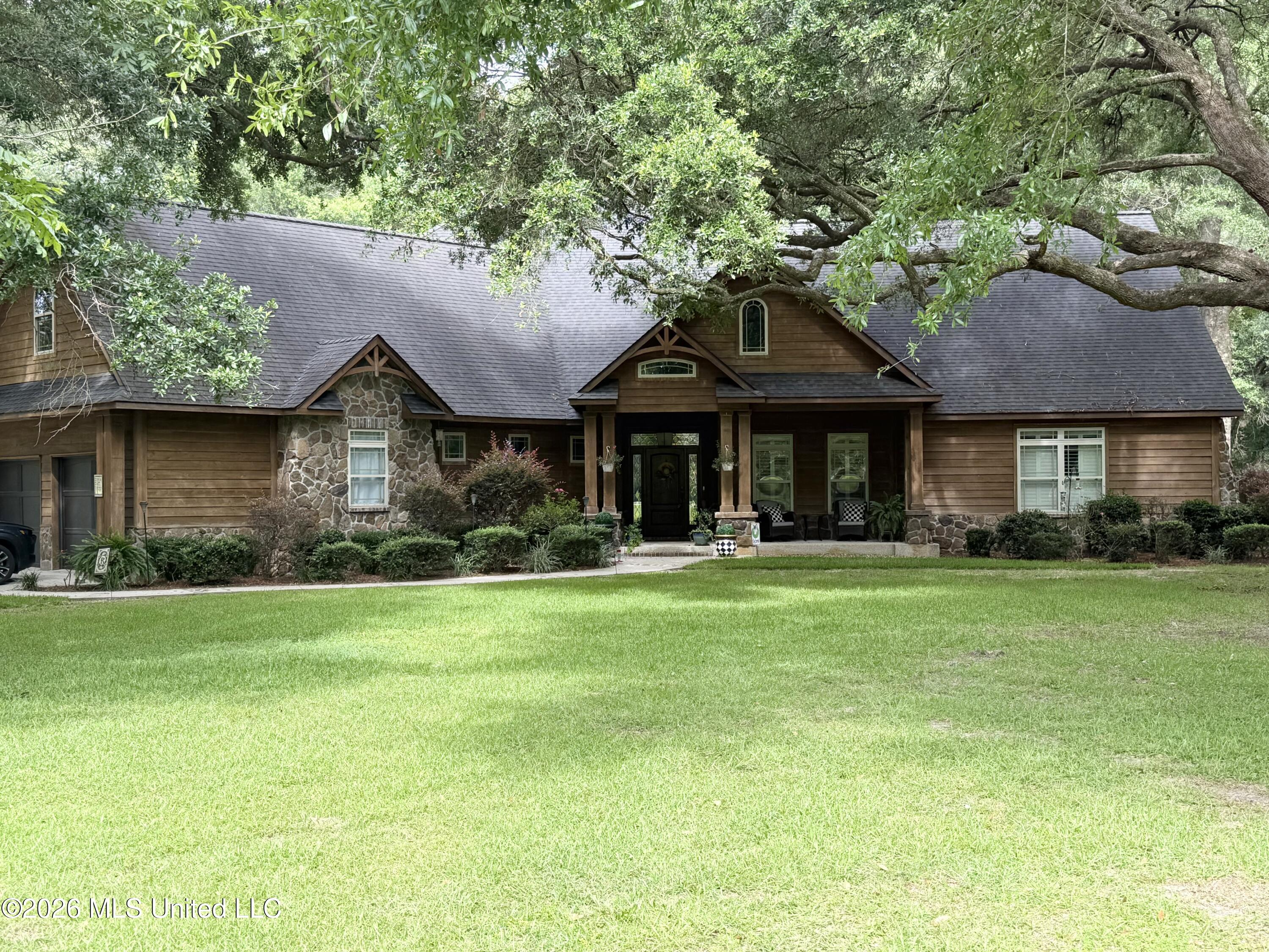 17713 Highway 613 Property Photo 40