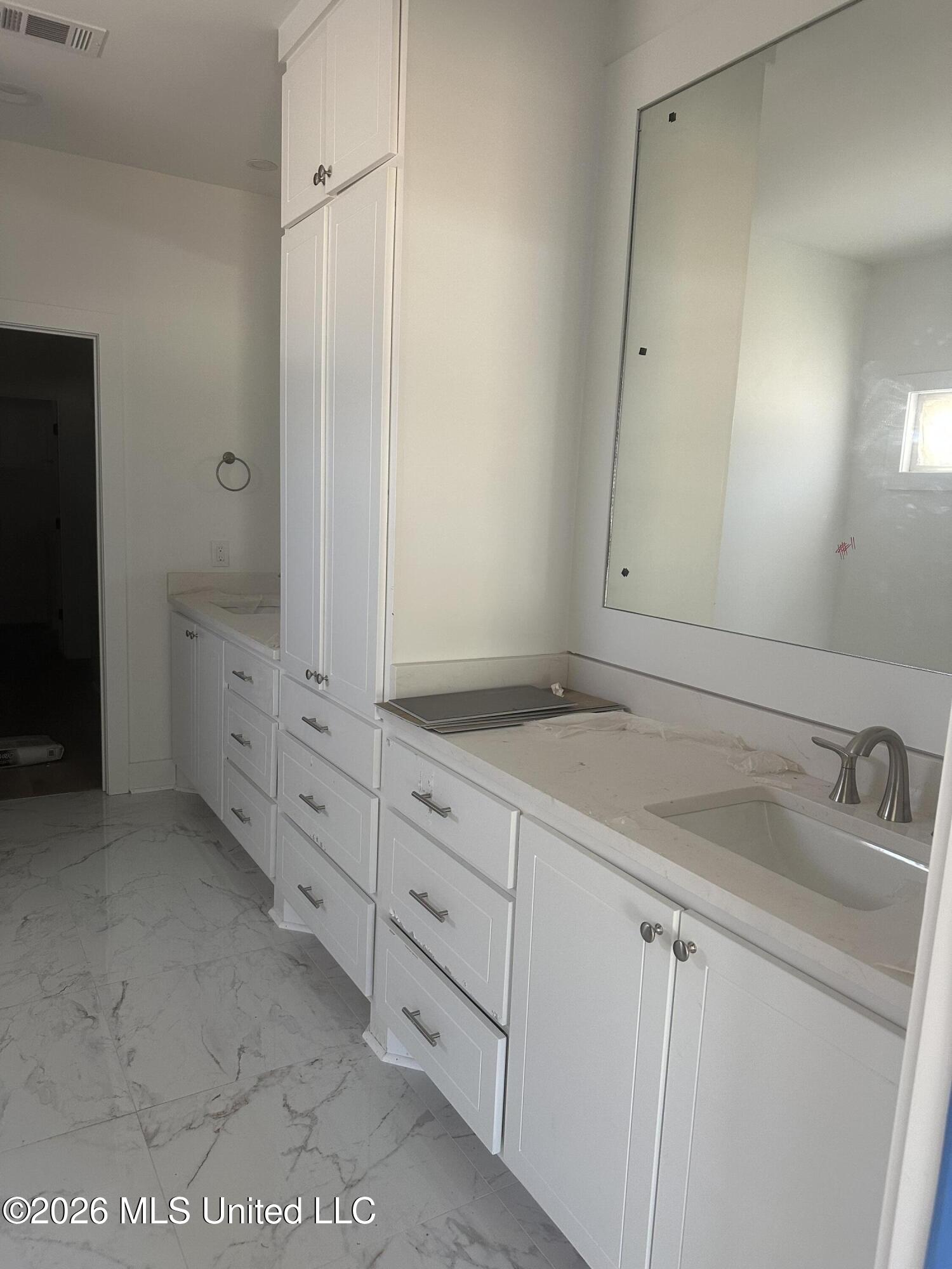 564 Lavender Way Property Photo 6