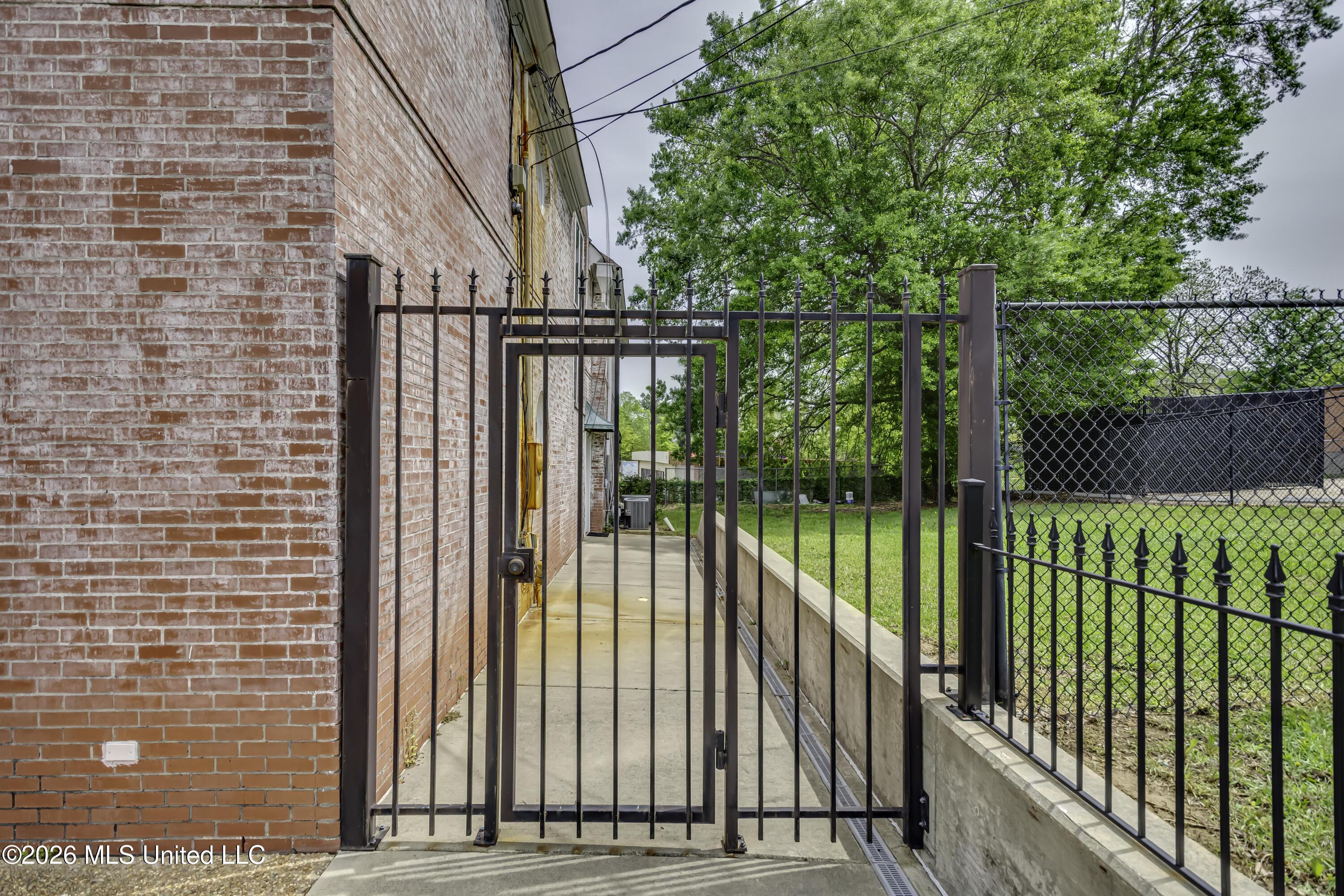 801 E Fortification Street Property Photo 56