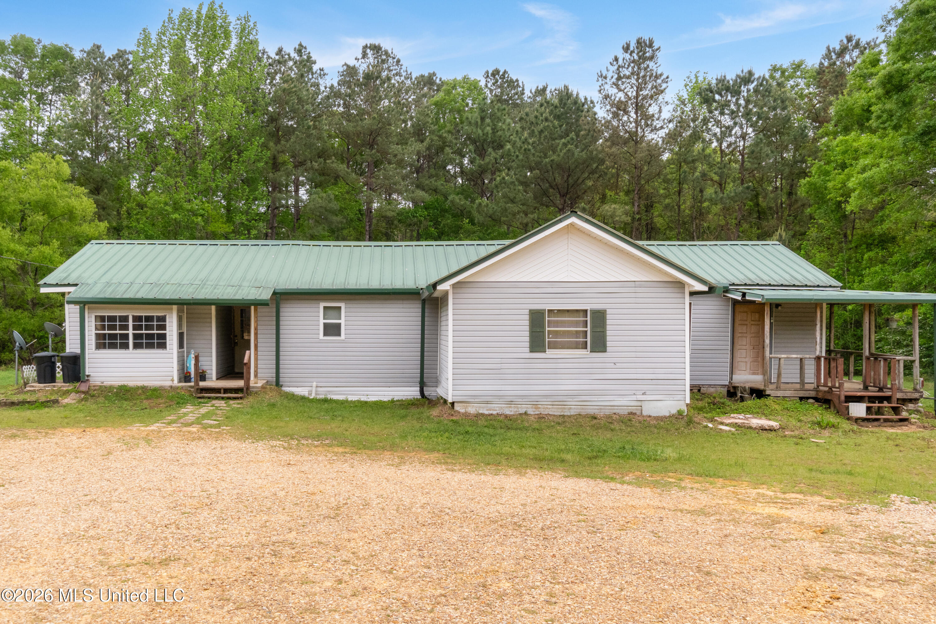810 Osborn Moody Road Property Photo 2