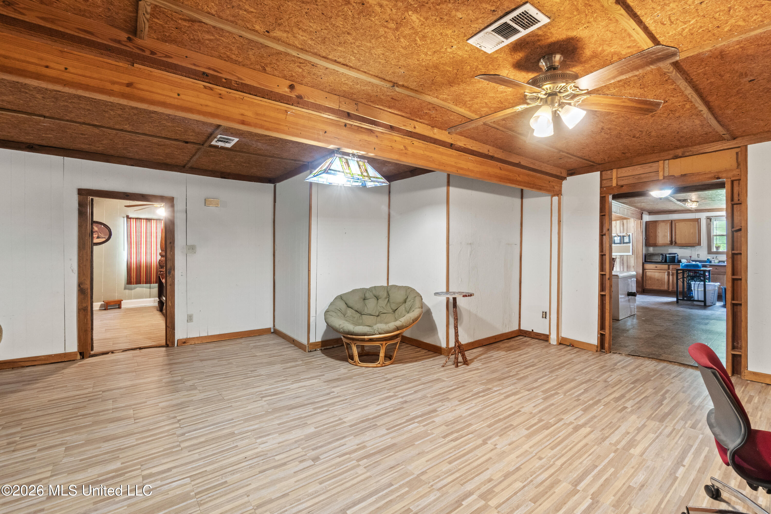 810 Osborn Moody Road Property Photo 9