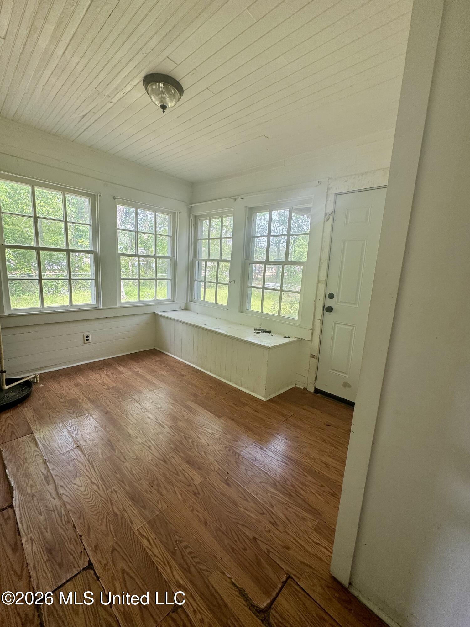 1208 Harper Street Property Photo 6