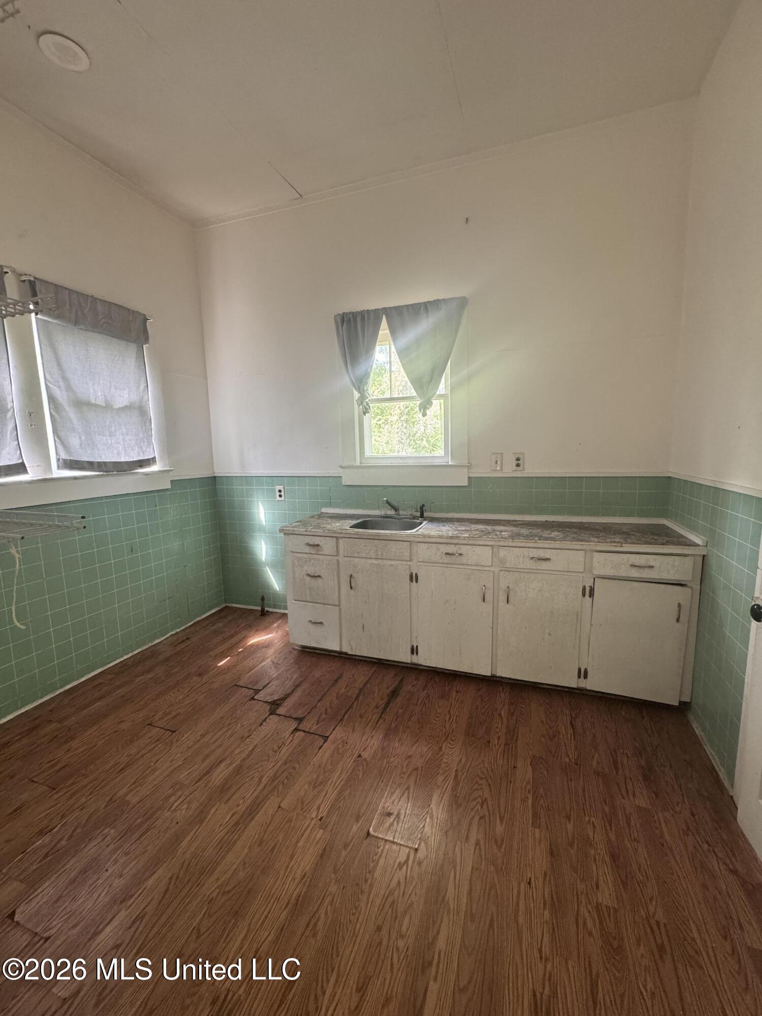 1208 Harper Street Property Photo 7