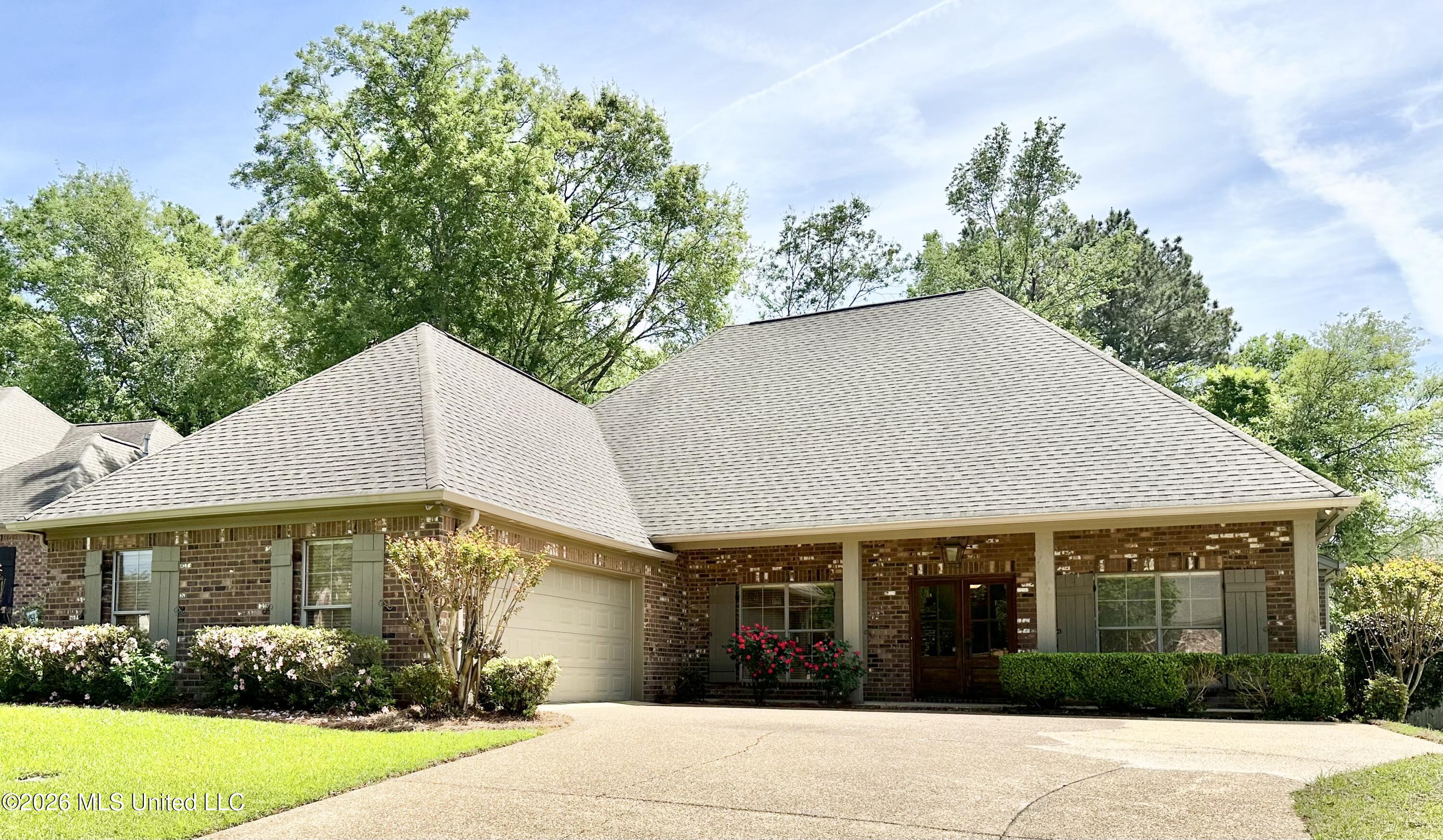 122 Weldon Drive Property Photo 1