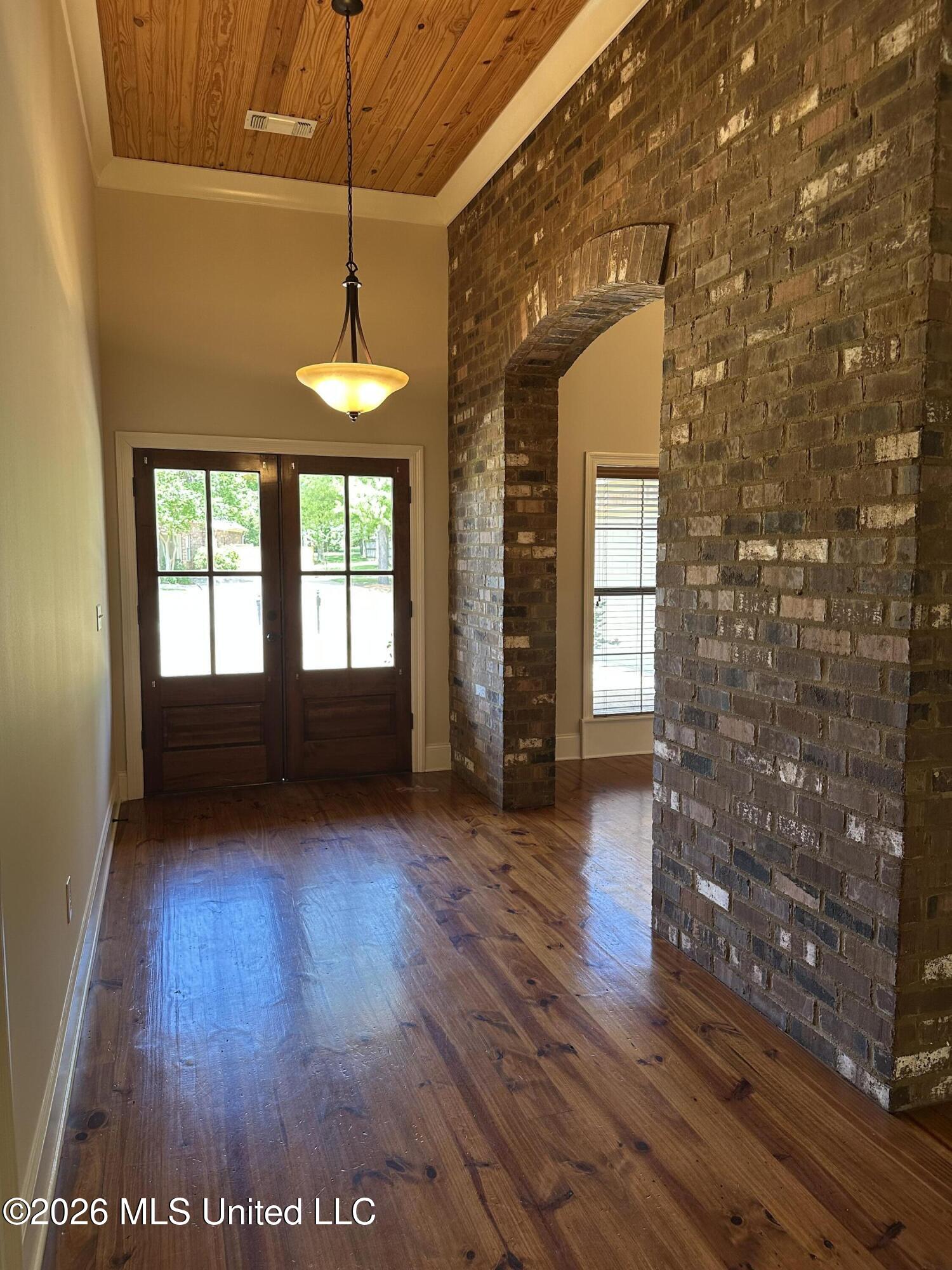 122 Weldon Drive Property Photo 4